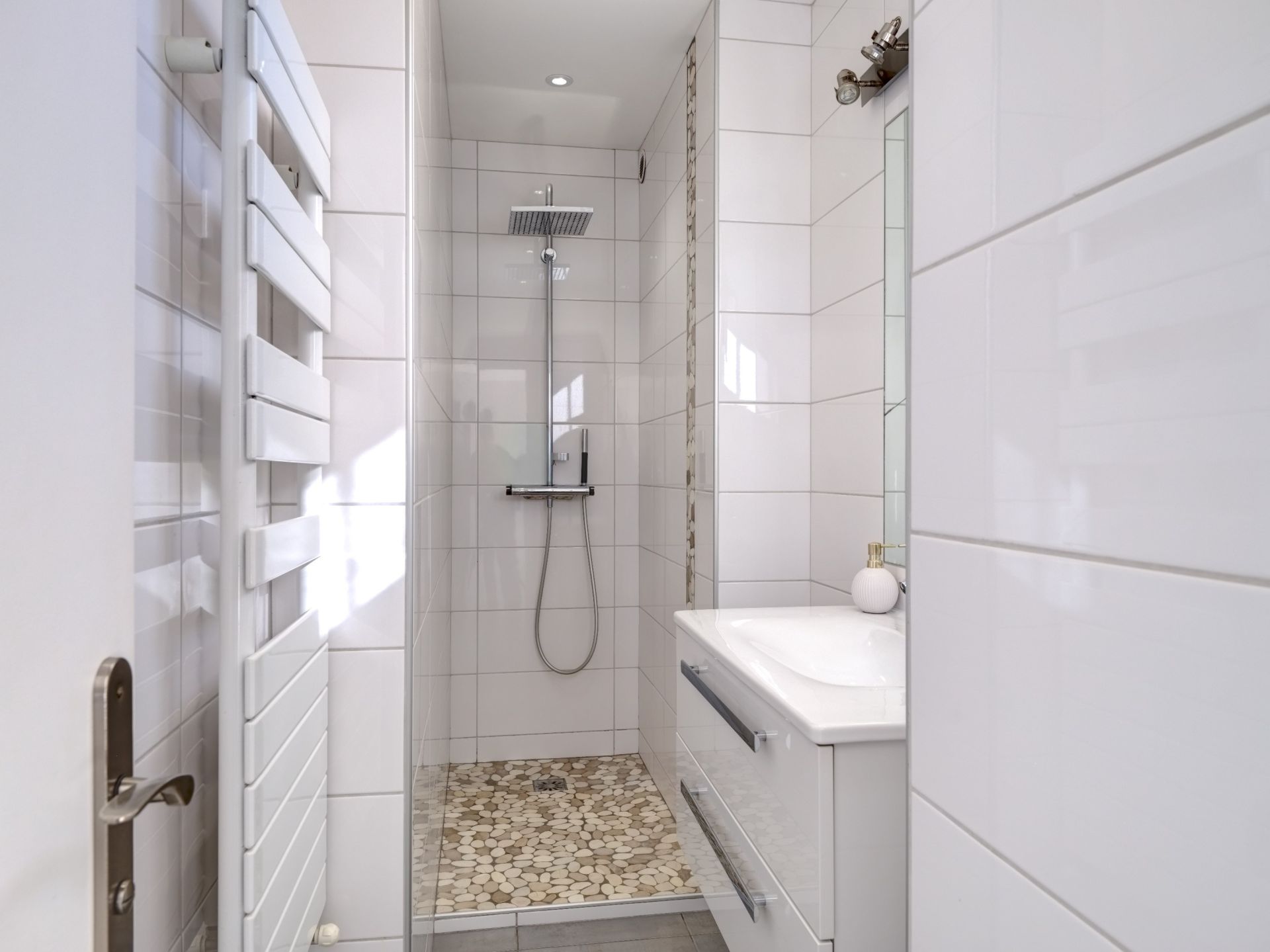 penthouse 4 Rooms for sale on CANNES (06400)