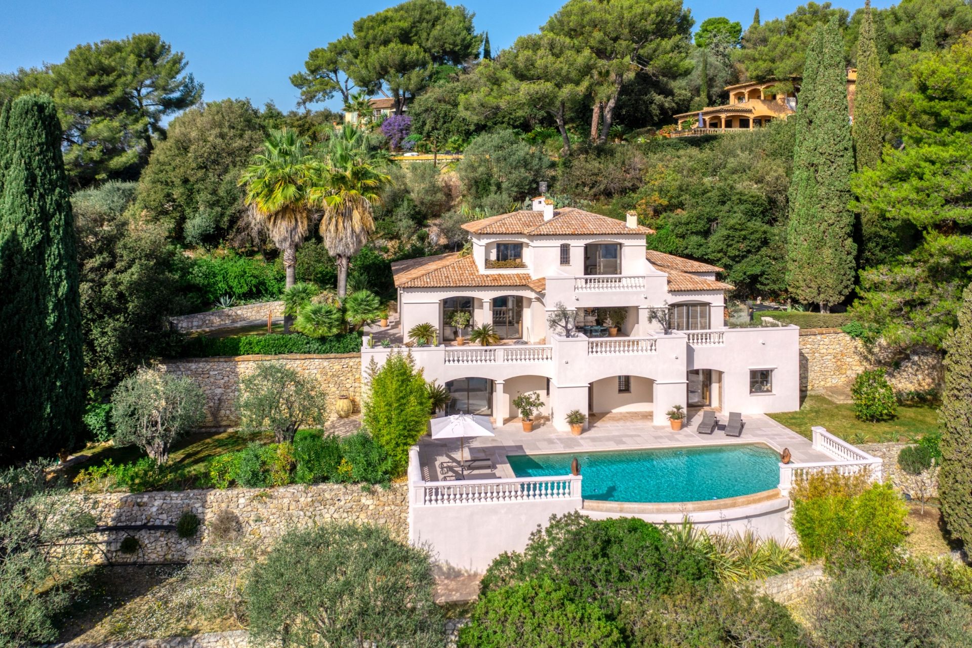villa 7 Rooms for sale on NICE (06000)