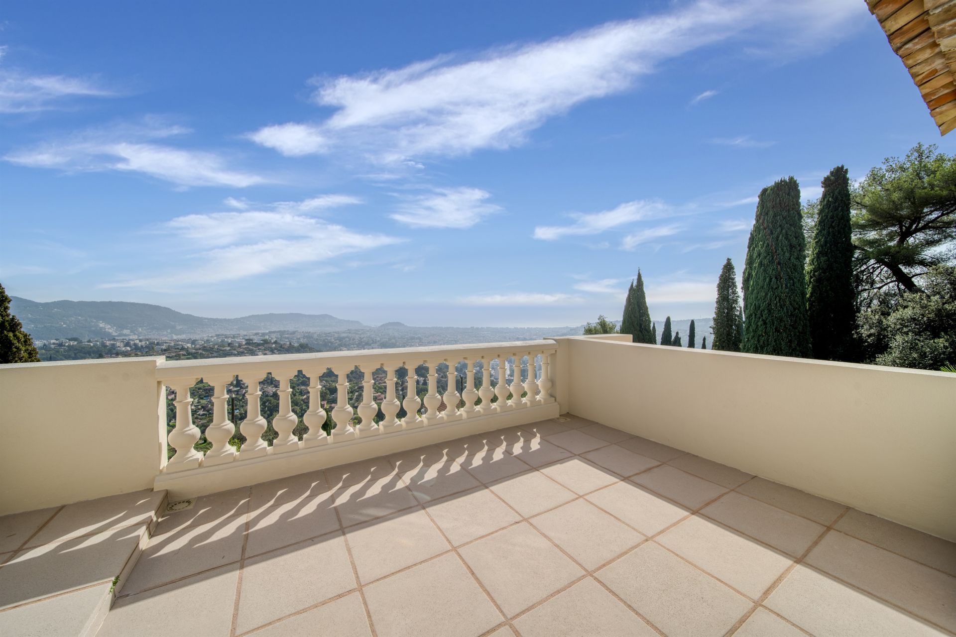 villa 7 Rooms for sale on NICE (06000)
