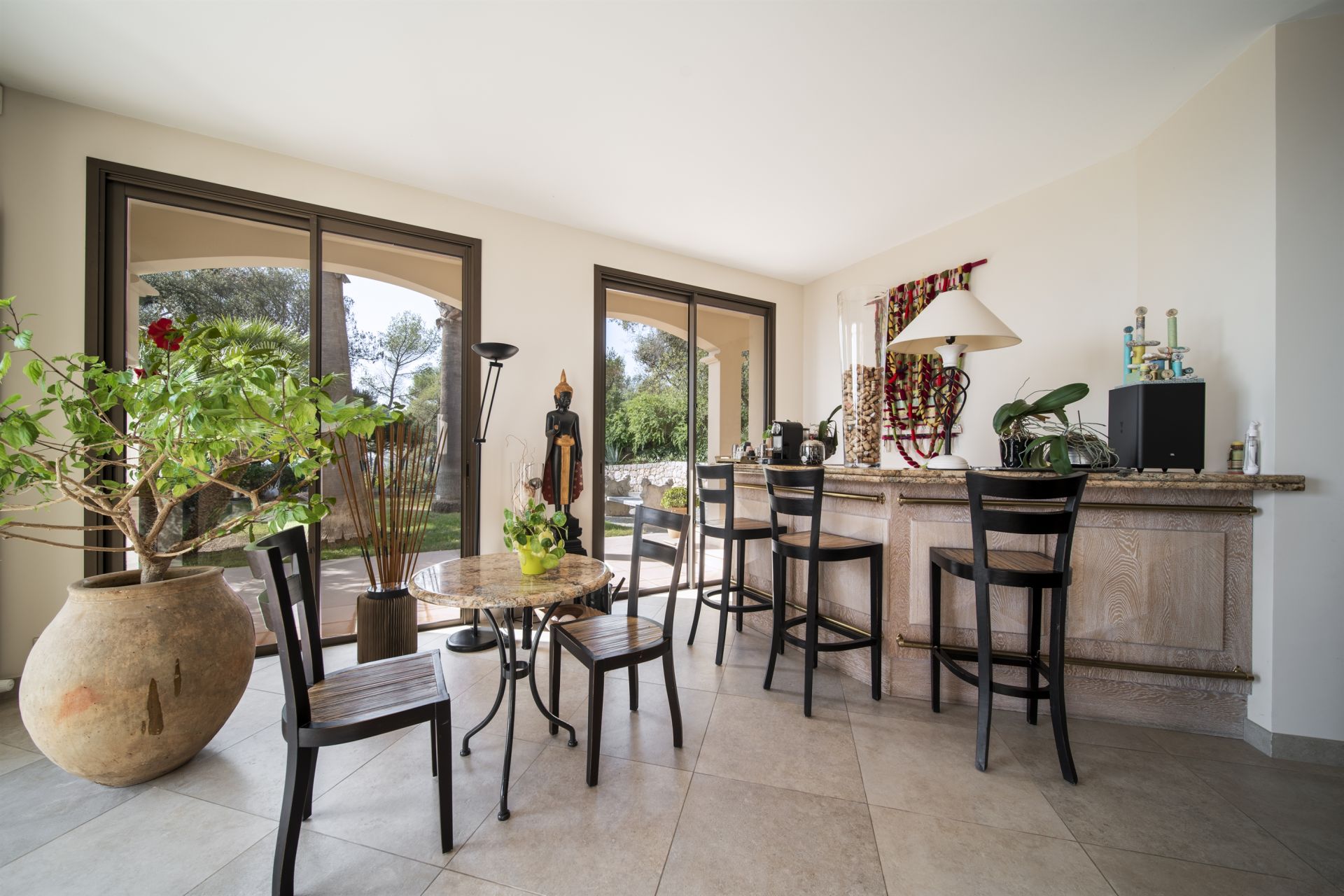 villa 7 Rooms for sale on NICE (06000)