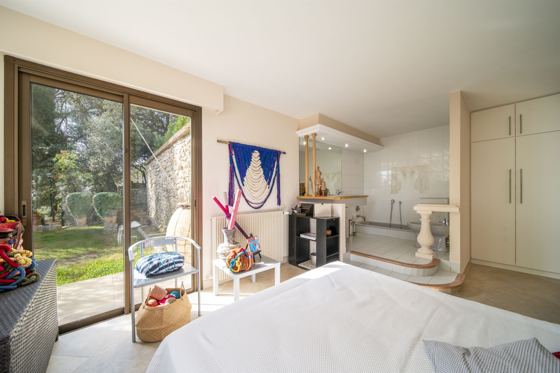 villa 7 Rooms for sale on NICE (06000)