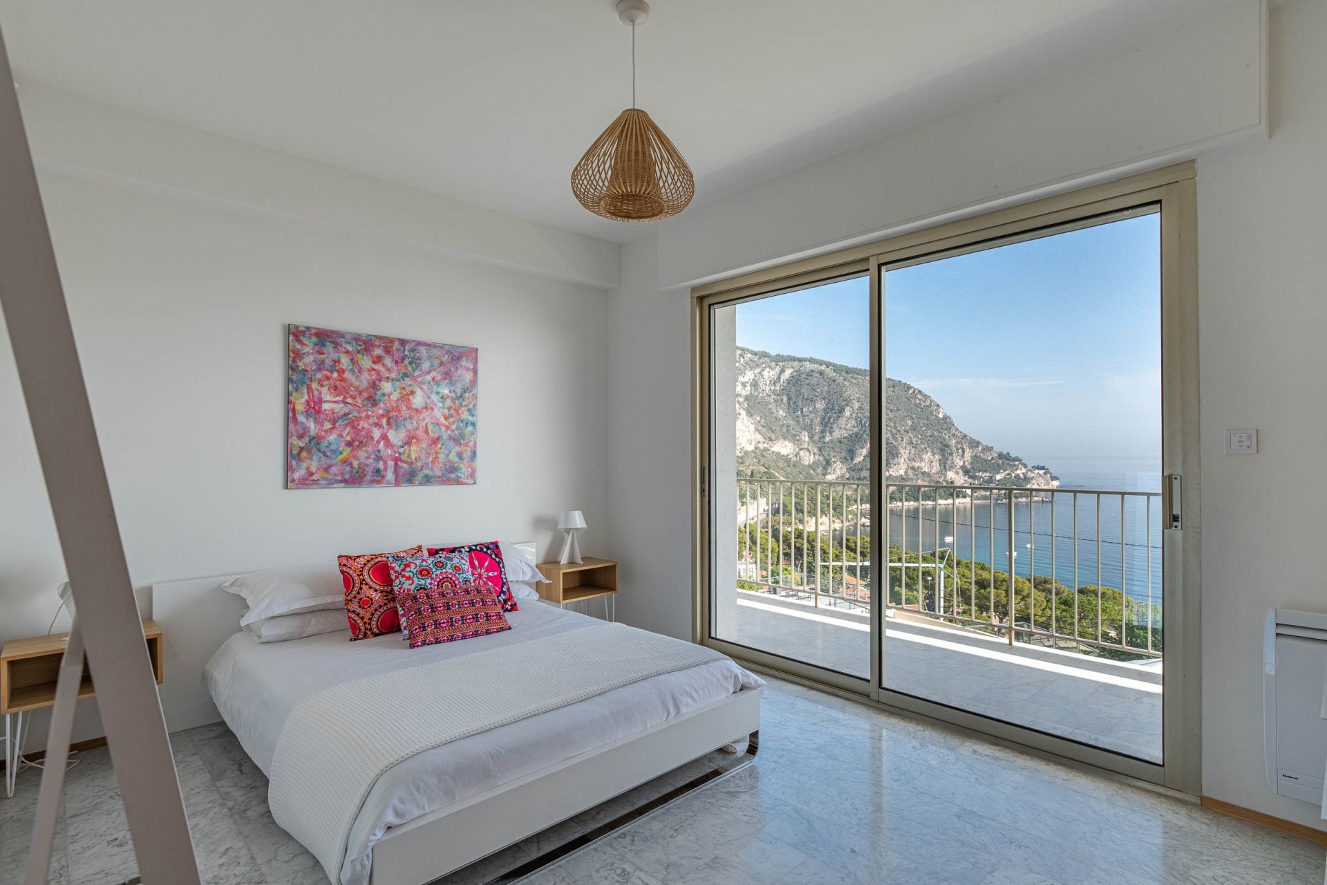 villa 6 Rooms for sale on EZE (06360)