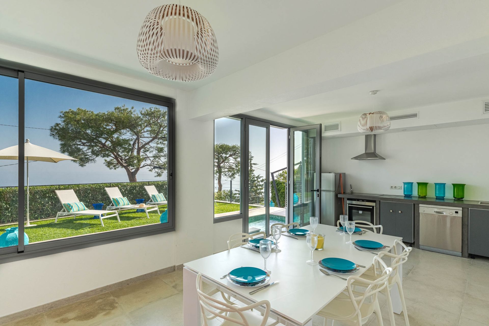 villa 6 Rooms for sale on EZE (06360)