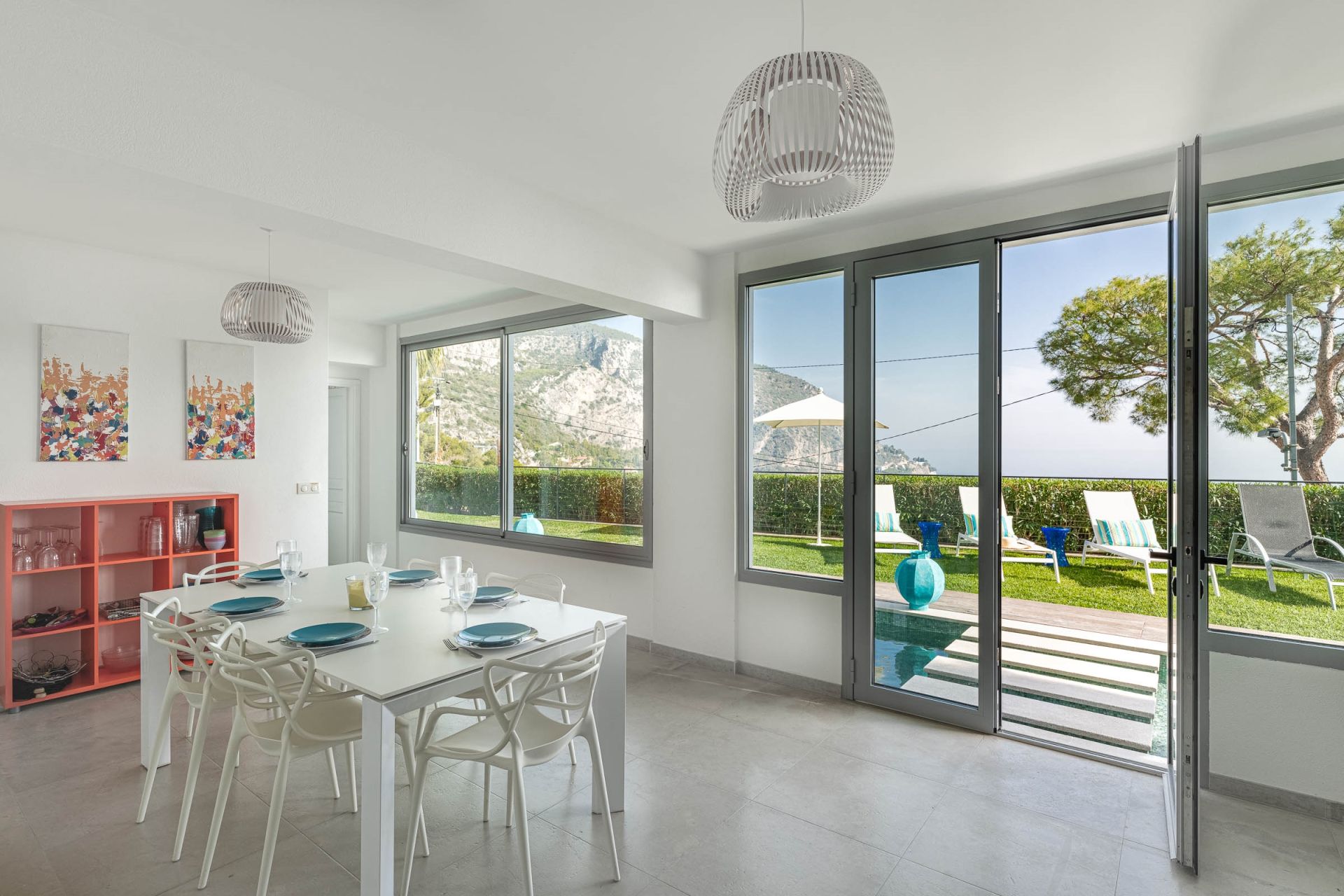 villa 6 Rooms for sale on EZE (06360)