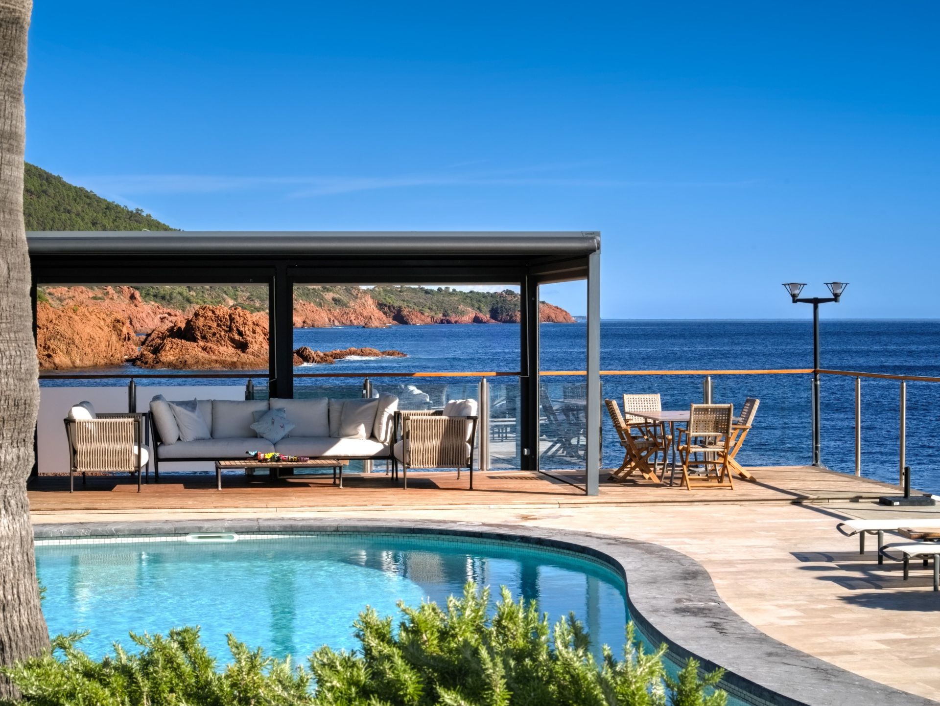 maison contemporaine 4 Pièces en vente sur ST RAPHAEL (83700)