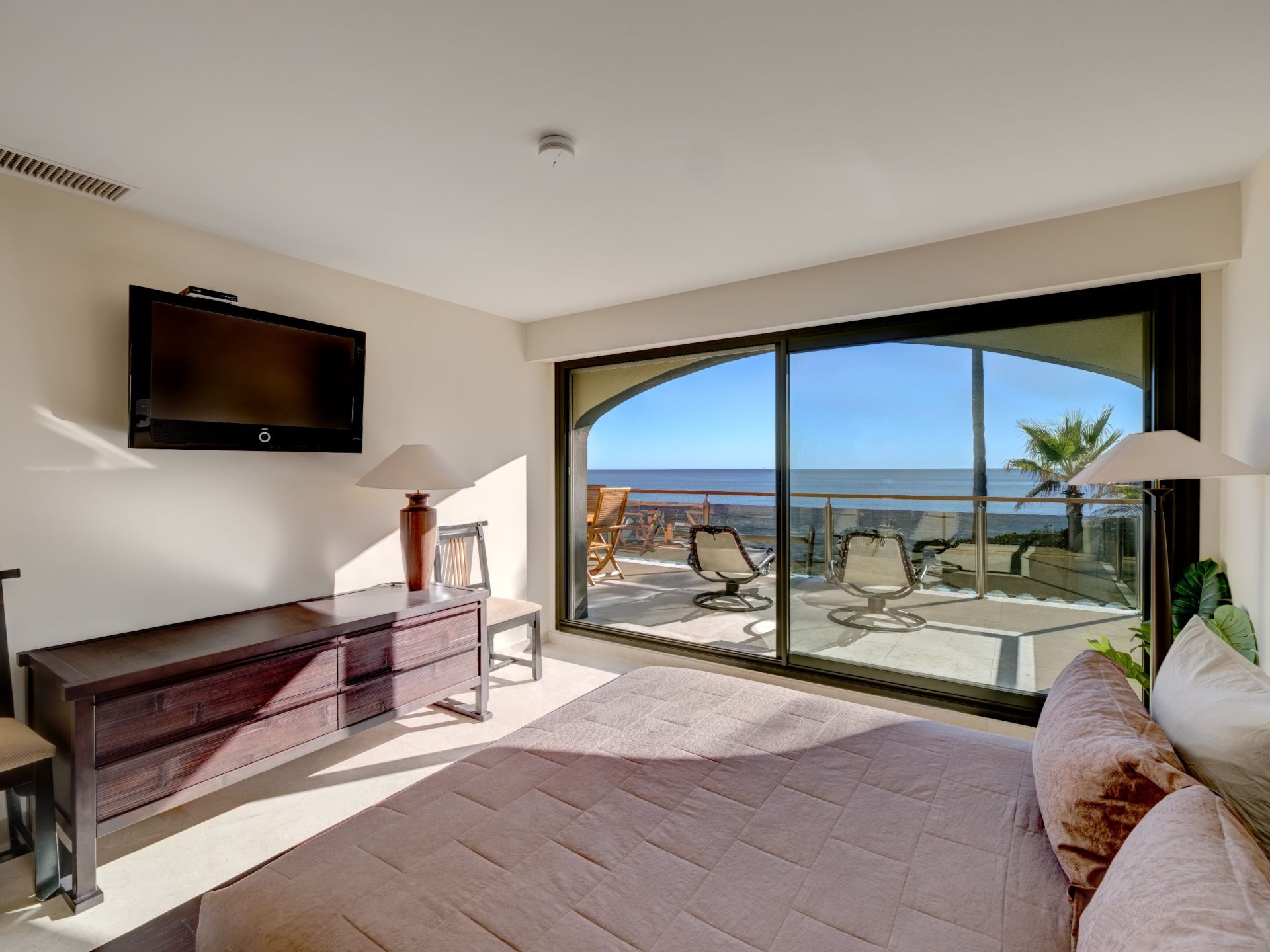 villa 4 Pièces en vente sur ANTHEOR (83530)