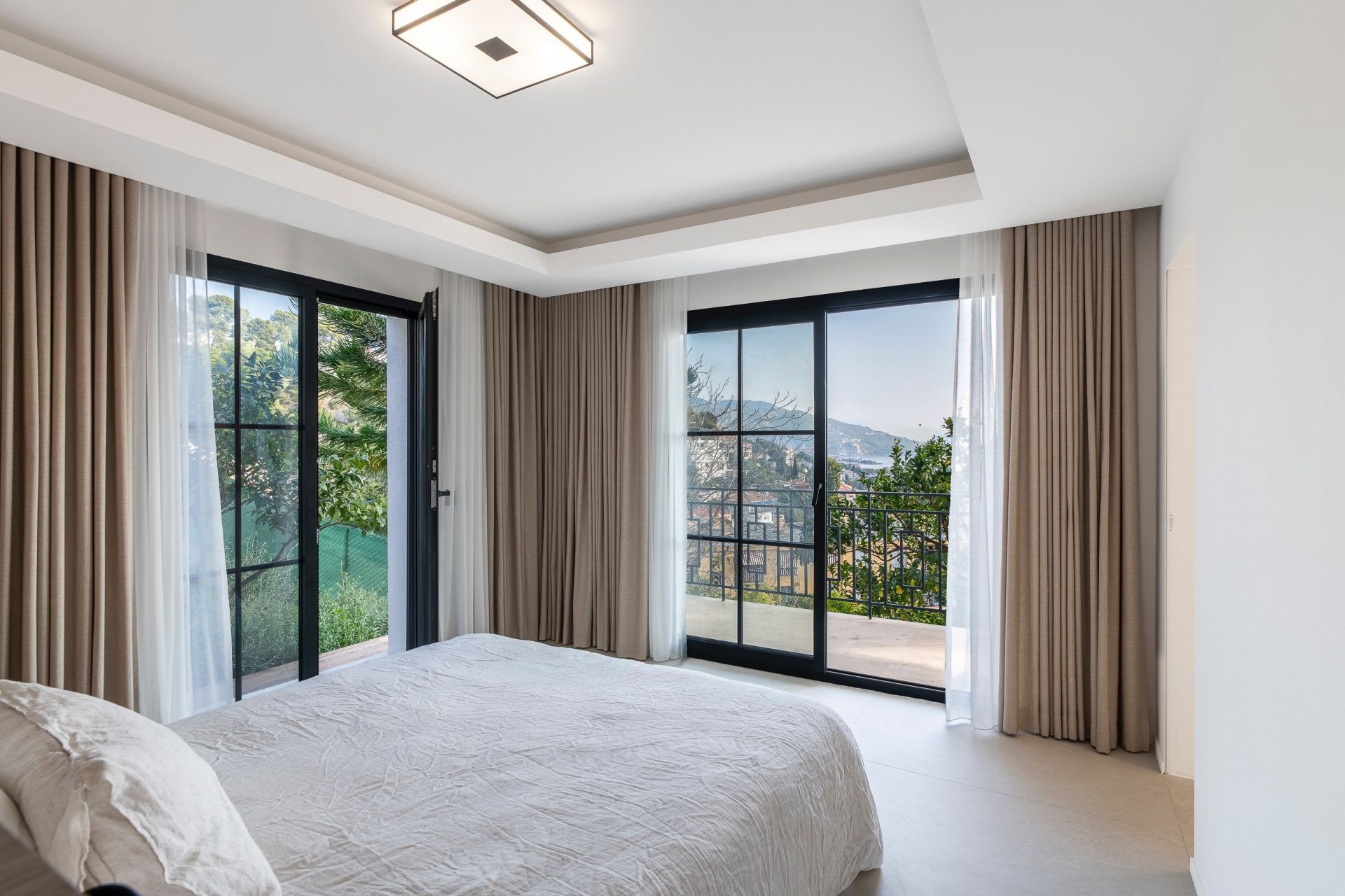 villa 5 Pièces en vente sur ROQUEBRUNE CAP MARTIN (06190)