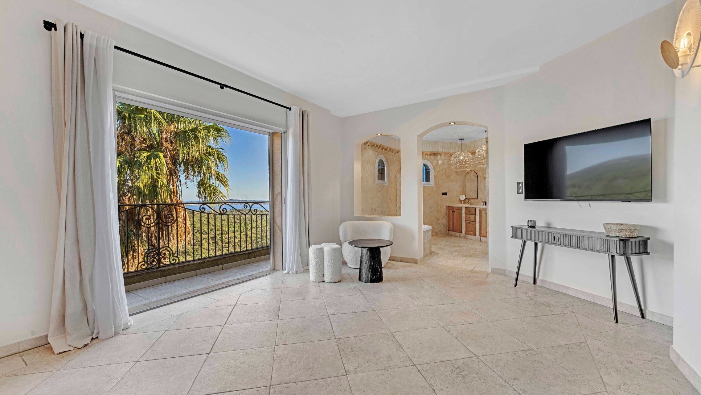 maison de maître 12 Pièces en vente sur GRIMAUD (83310)