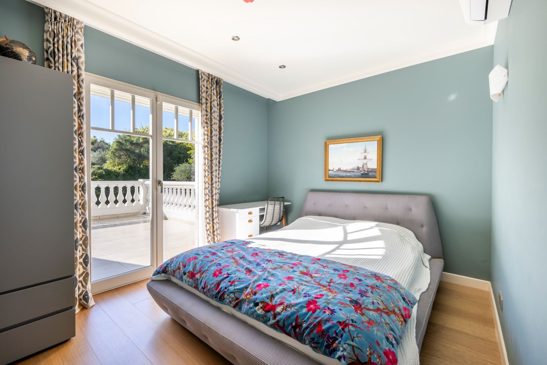 villa 5 Pièces en vente sur CAP D ANTIBES (06160)