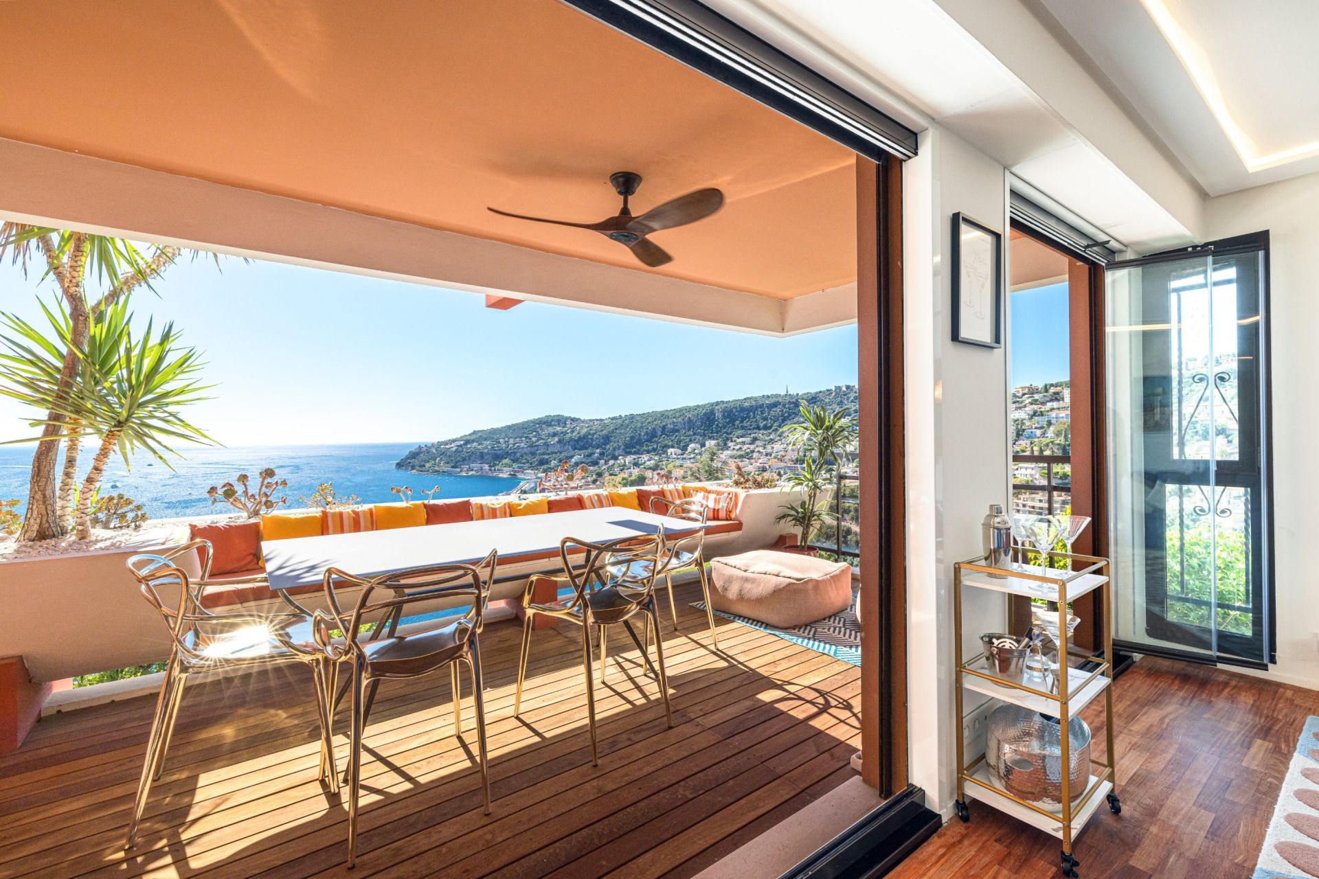 apartment 3 Rooms for sale on VILLEFRANCHE SUR MER (06230)