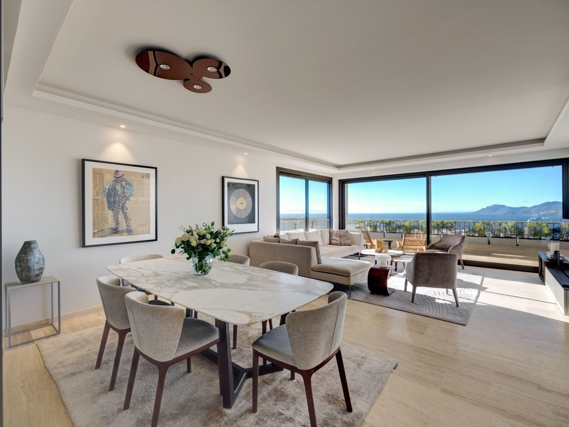apartment 4 Rooms for sale on CANNES (06400)