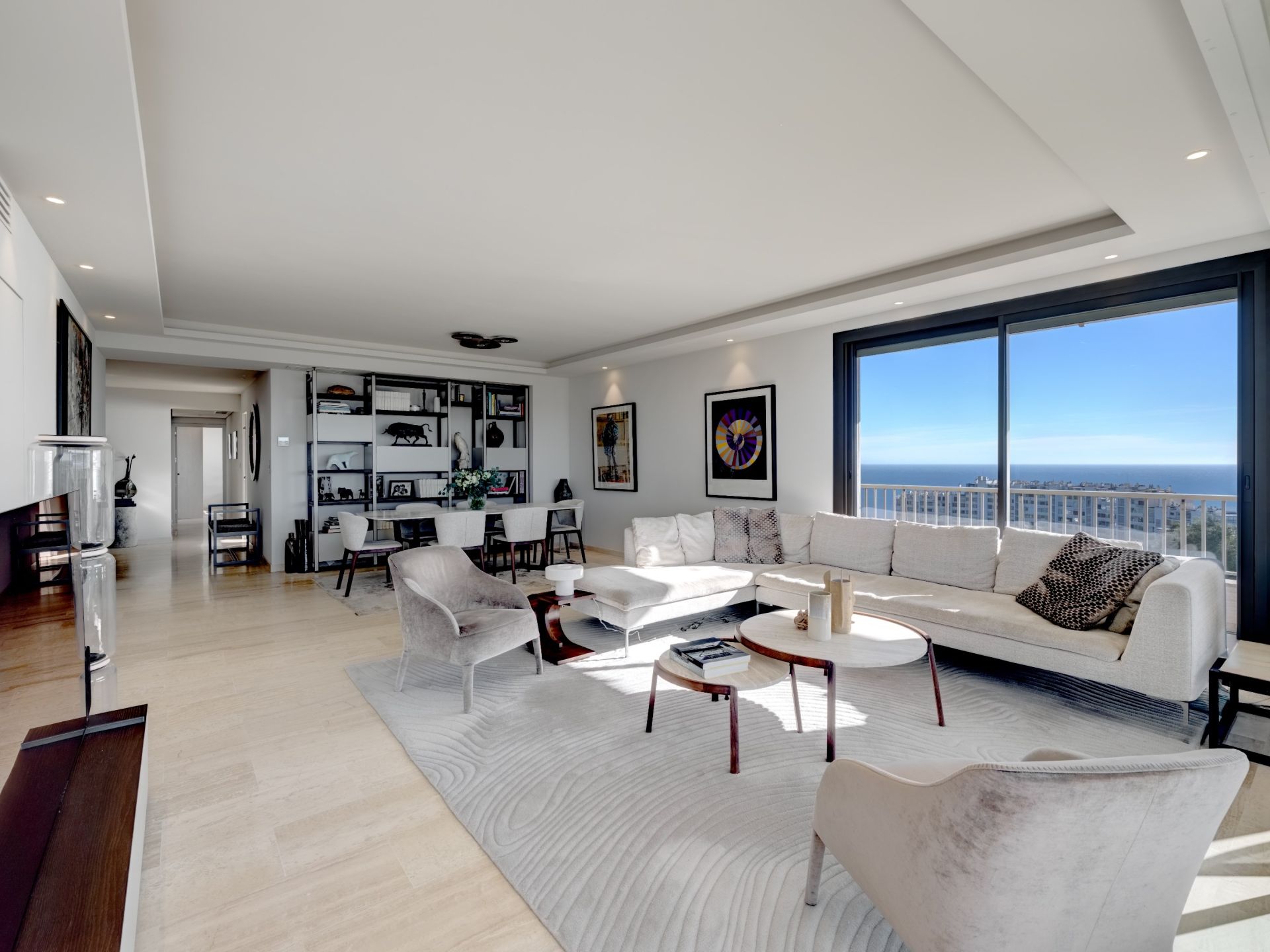 apartment 4 Rooms for sale on CANNES (06400)
