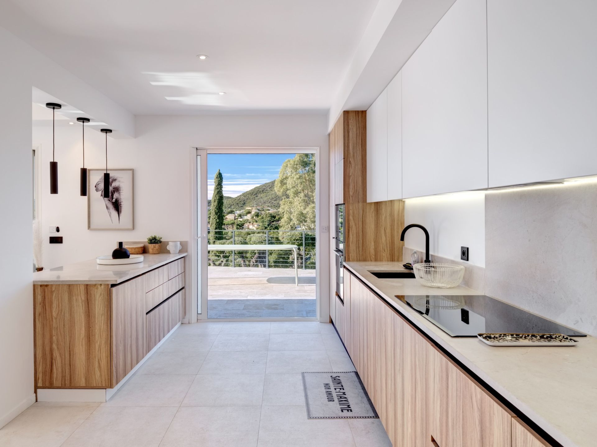 villa 8 Pièces en vente sur LES ISSAMBRES (83380)