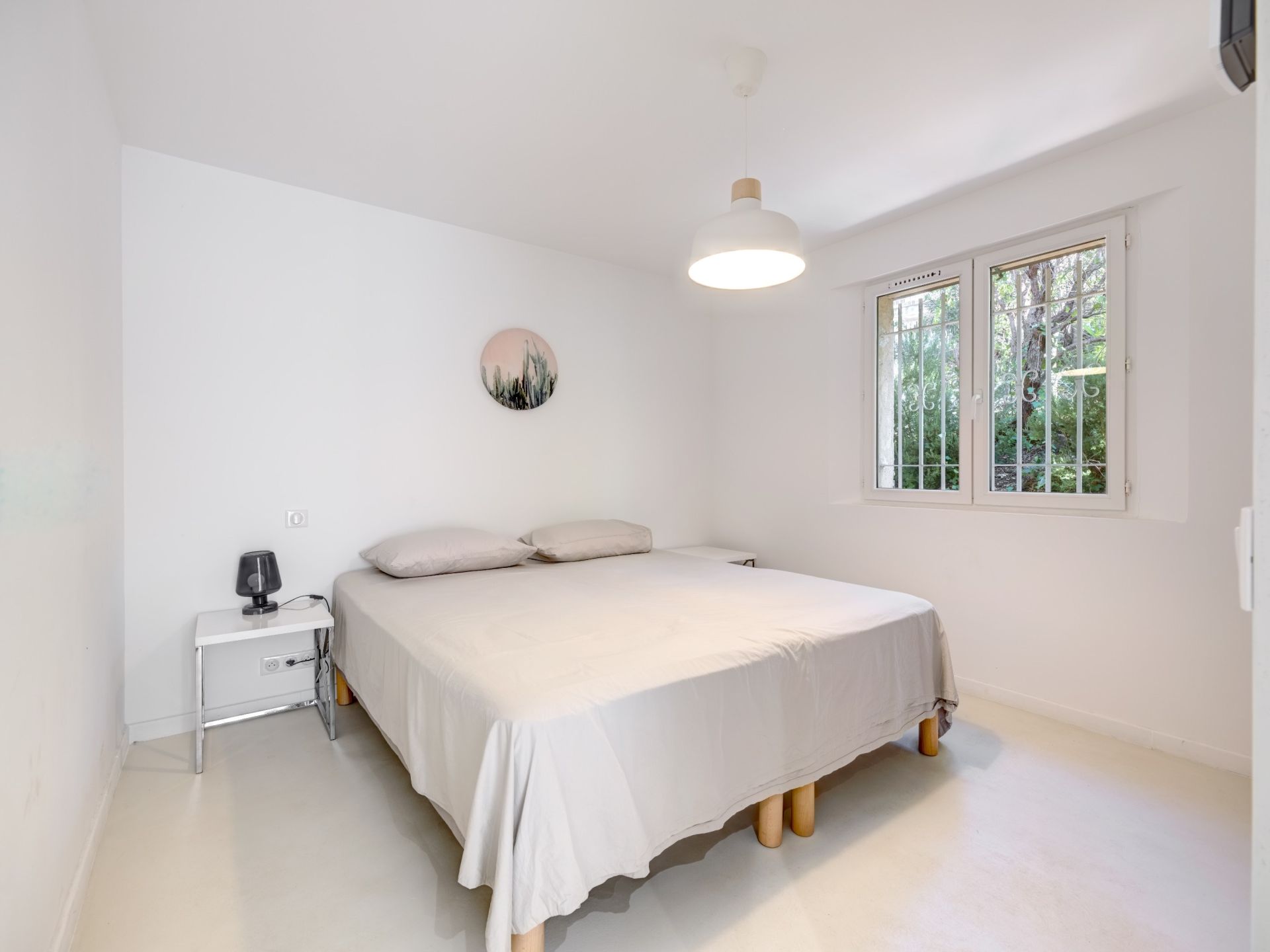 villa 8 Pièces en vente sur LES ISSAMBRES (83380)