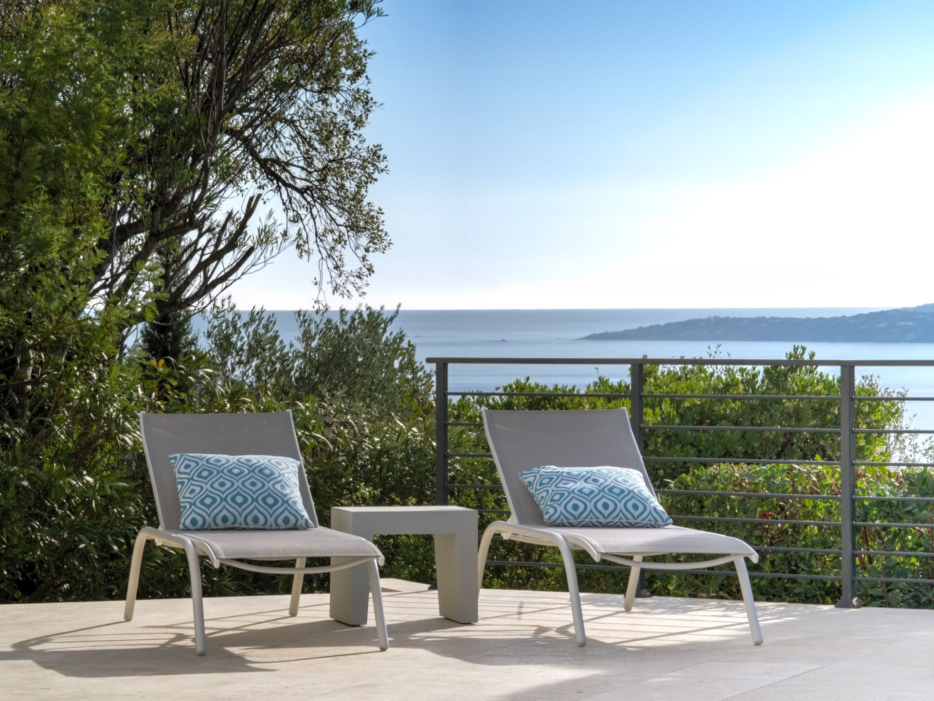 villa 8 Pièces en vente sur LES ISSAMBRES (83380)