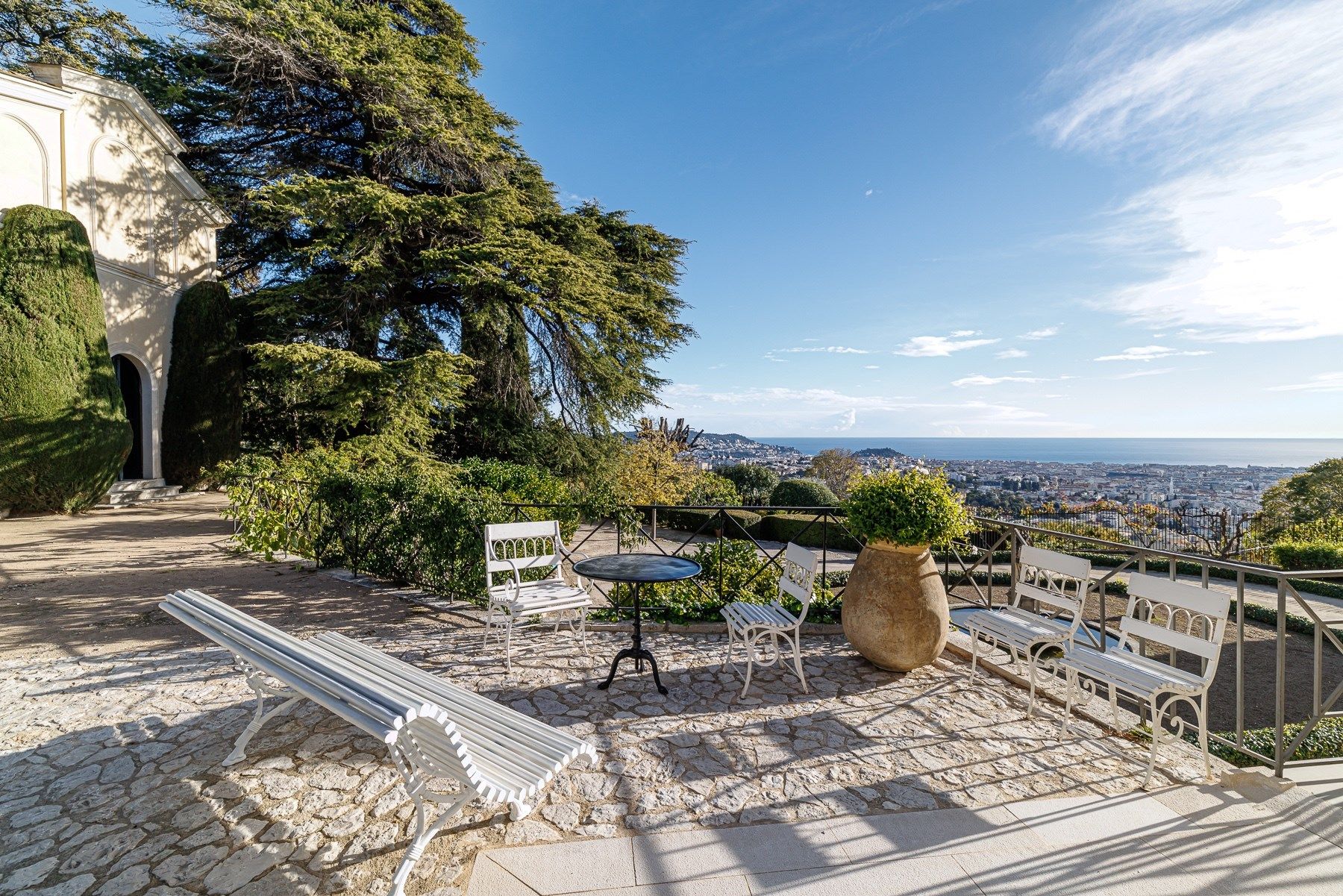 maison de maître 30 Pièces en vente sur NICE (06000)