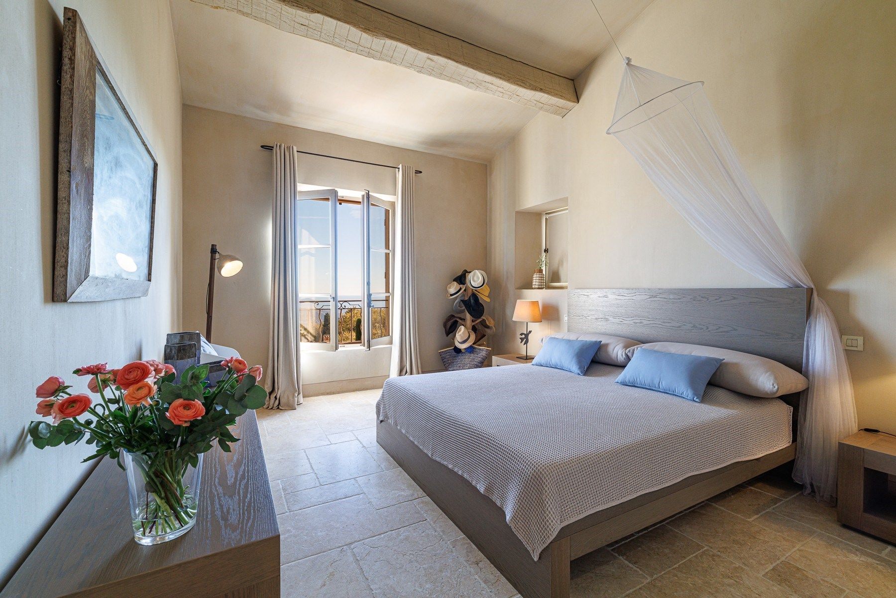 bastide 7 Rooms for sale on VENCE (06140)