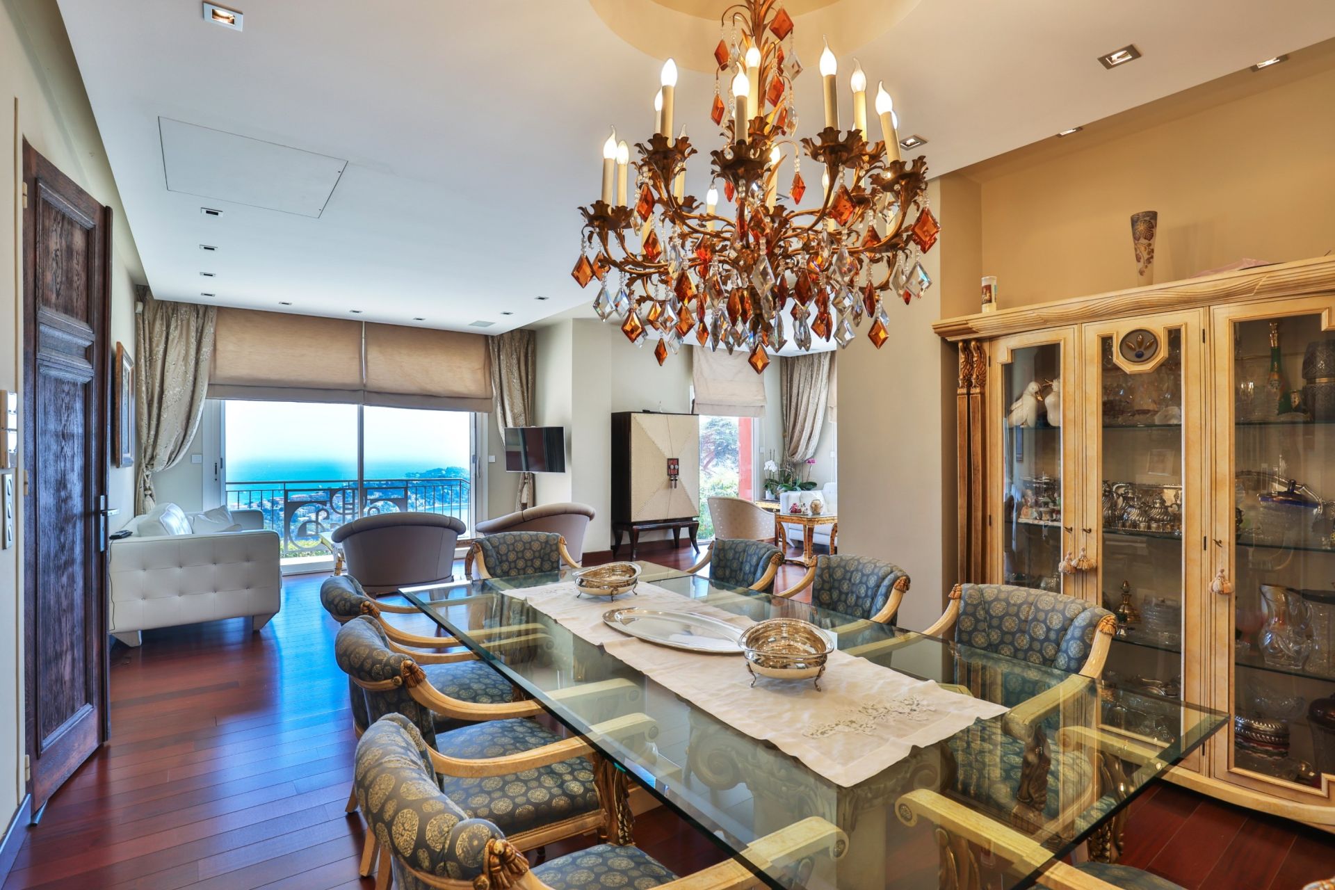 villa 10 Pièces en vente sur VILLEFRANCHE SUR MER (06230)