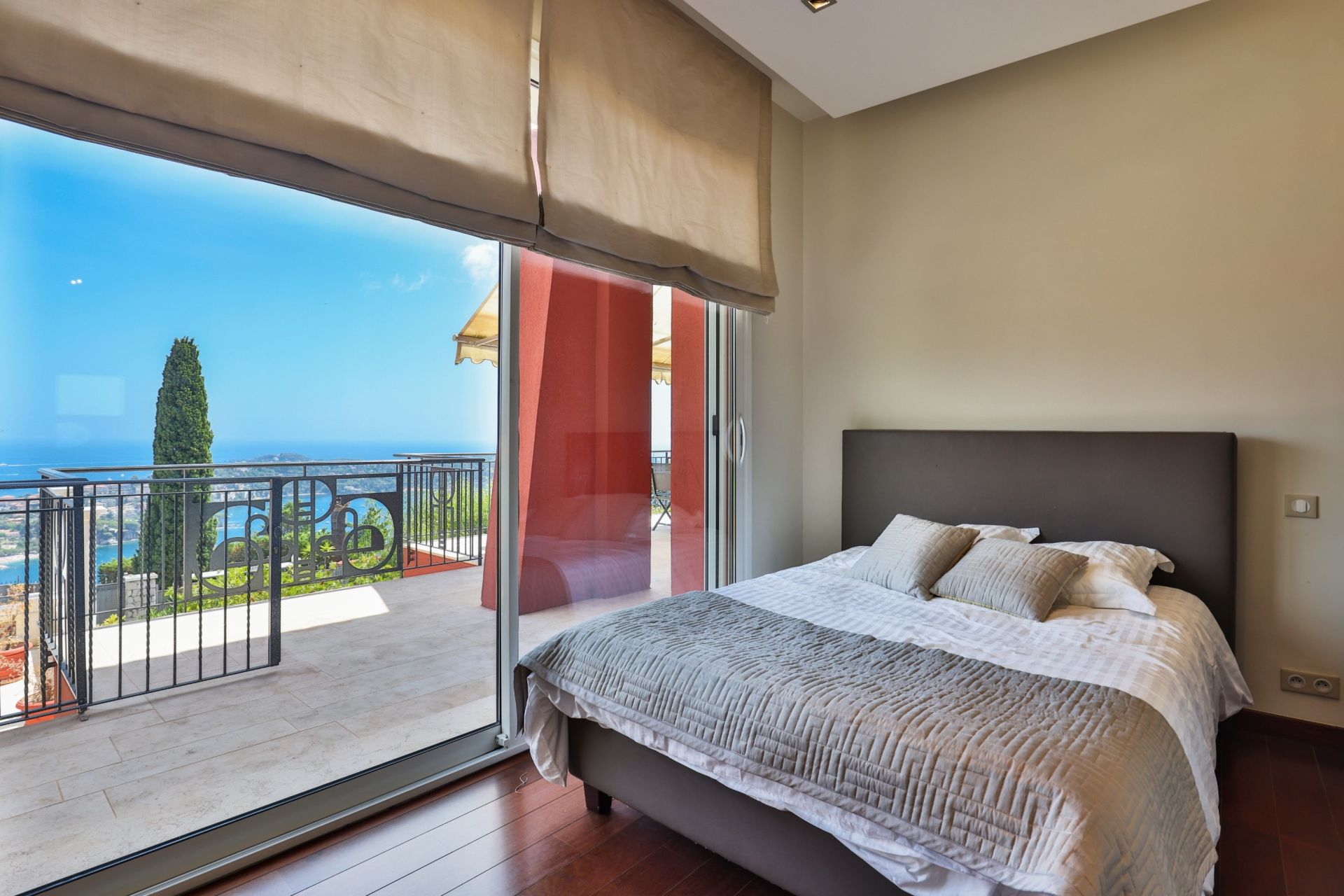 villa 10 Pièces en vente sur VILLEFRANCHE SUR MER (06230)