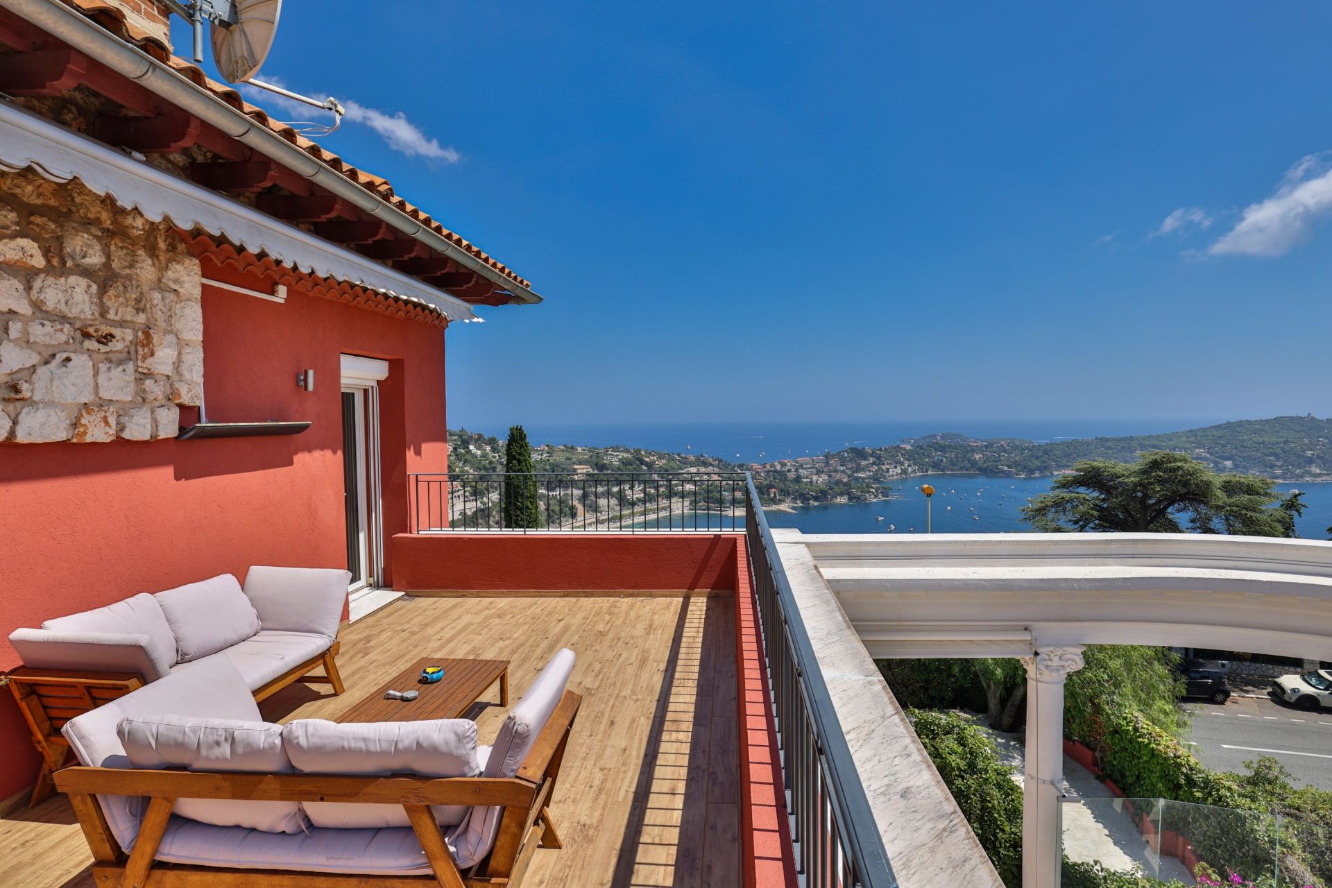 villa 10 Pièces en vente sur VILLEFRANCHE SUR MER (06230)