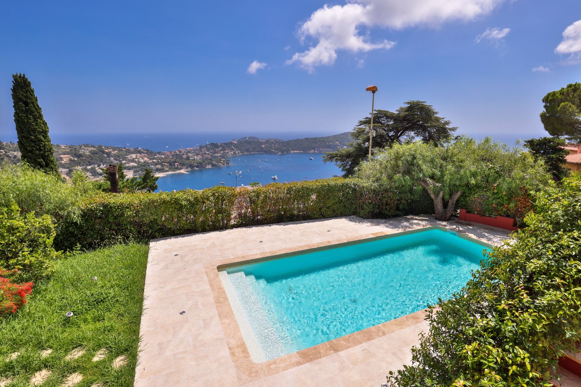 villa 10 Pièces en vente sur VILLEFRANCHE SUR MER (06230)