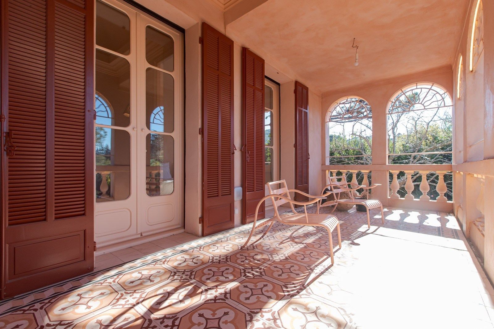provencal house 6 Rooms for sale on ST TROPEZ (83990)
