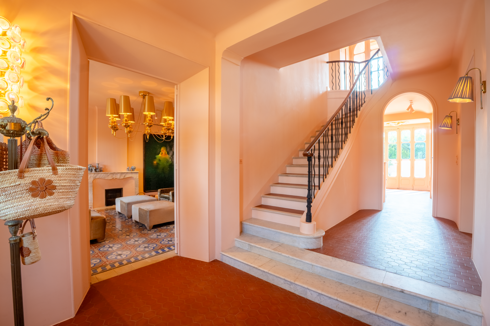 provencal house 6 Rooms for sale on ST TROPEZ (83990)