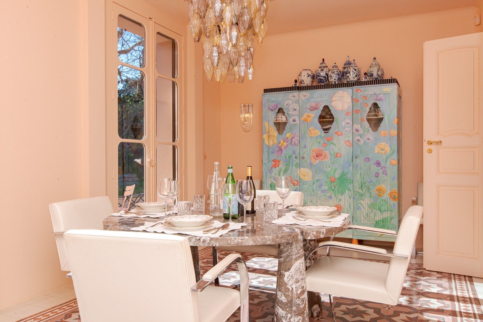 provencal house 6 Rooms for sale on ST TROPEZ (83990)