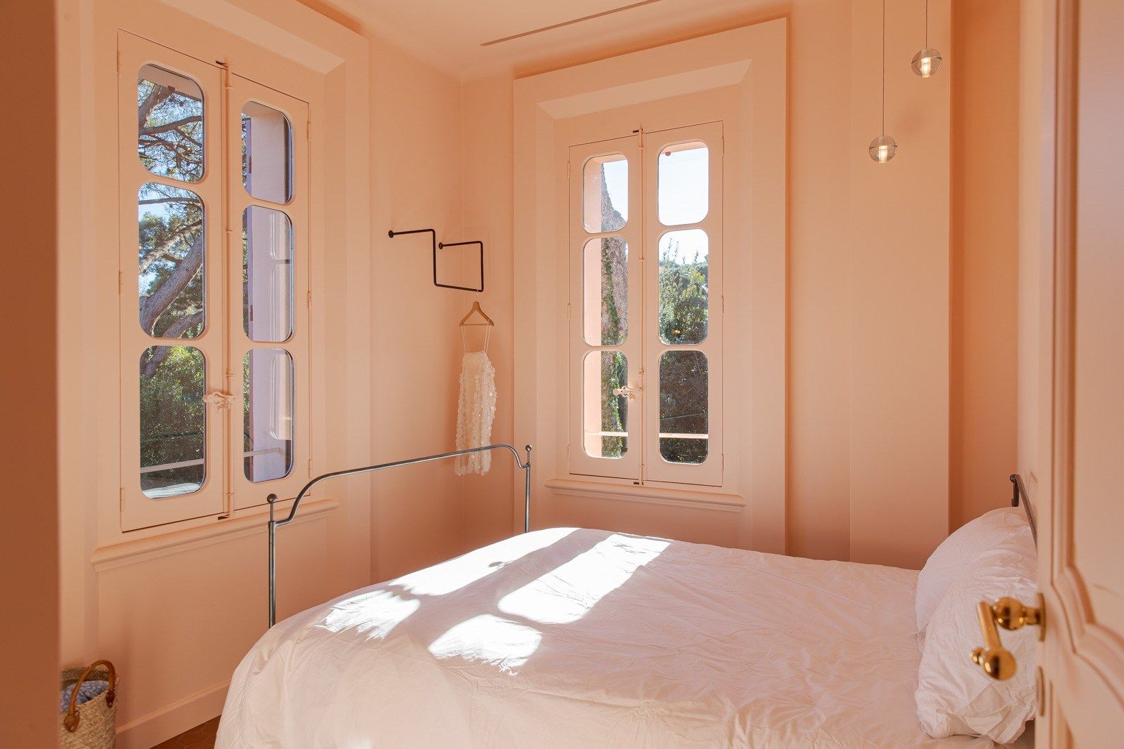 provencal house 6 Rooms for sale on ST TROPEZ (83990)