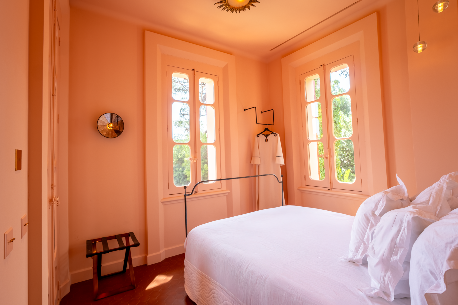 provencal house 6 Rooms for sale on ST TROPEZ (83990)