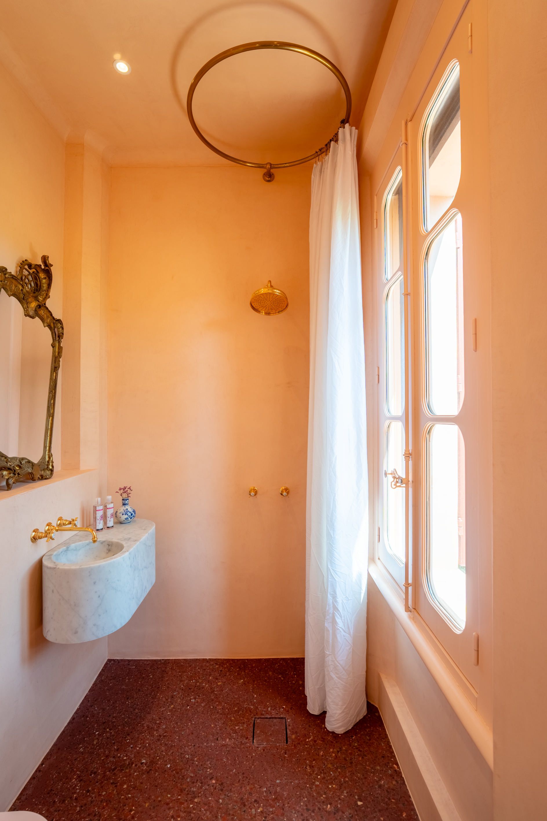provencal house 6 Rooms for sale on ST TROPEZ (83990)