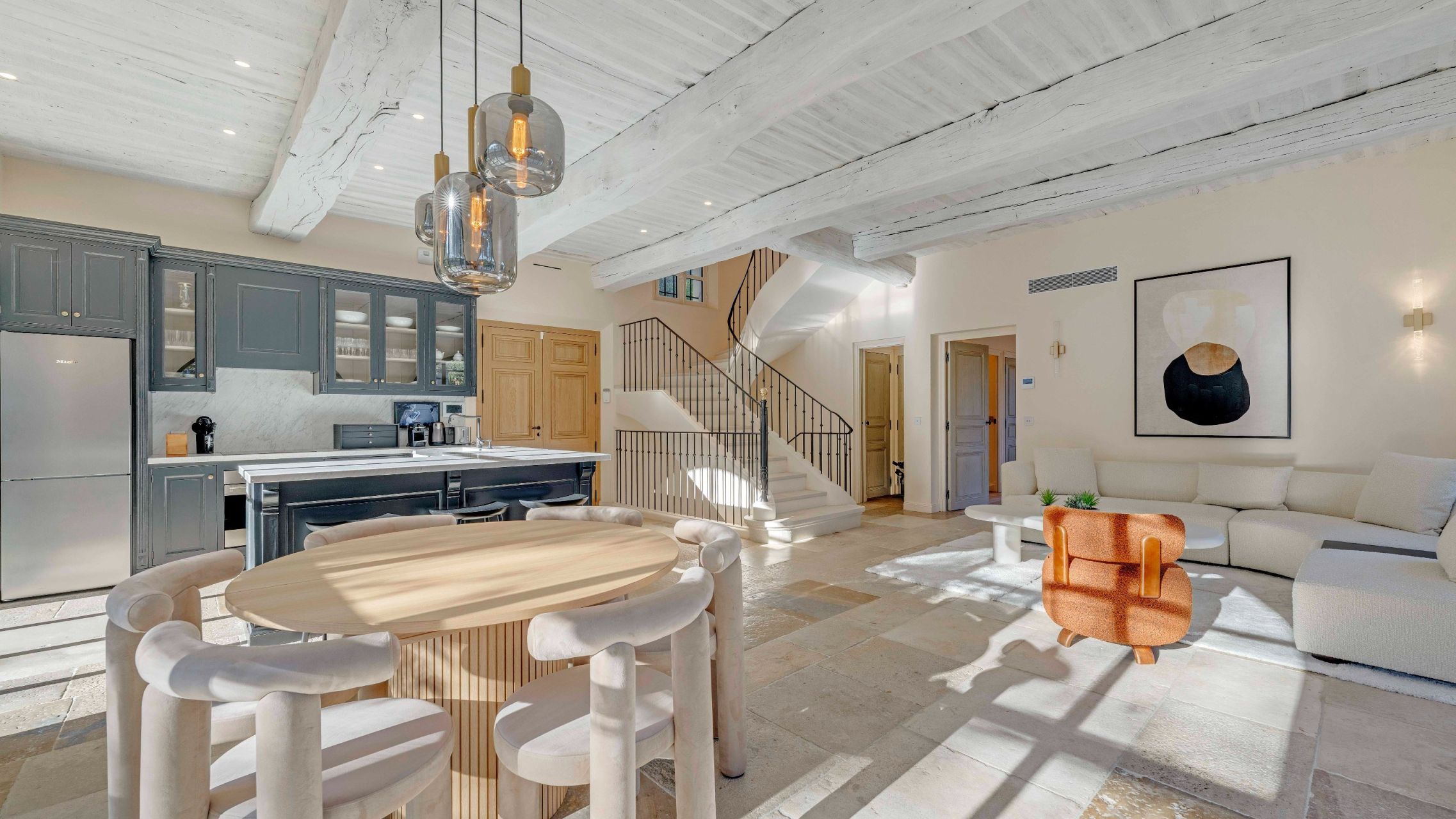 villa 15 Rooms for sale on ST TROPEZ (83990)