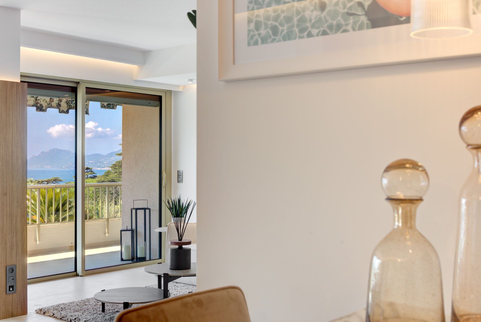 apartment 5 Rooms for sale on CANNES (06400)