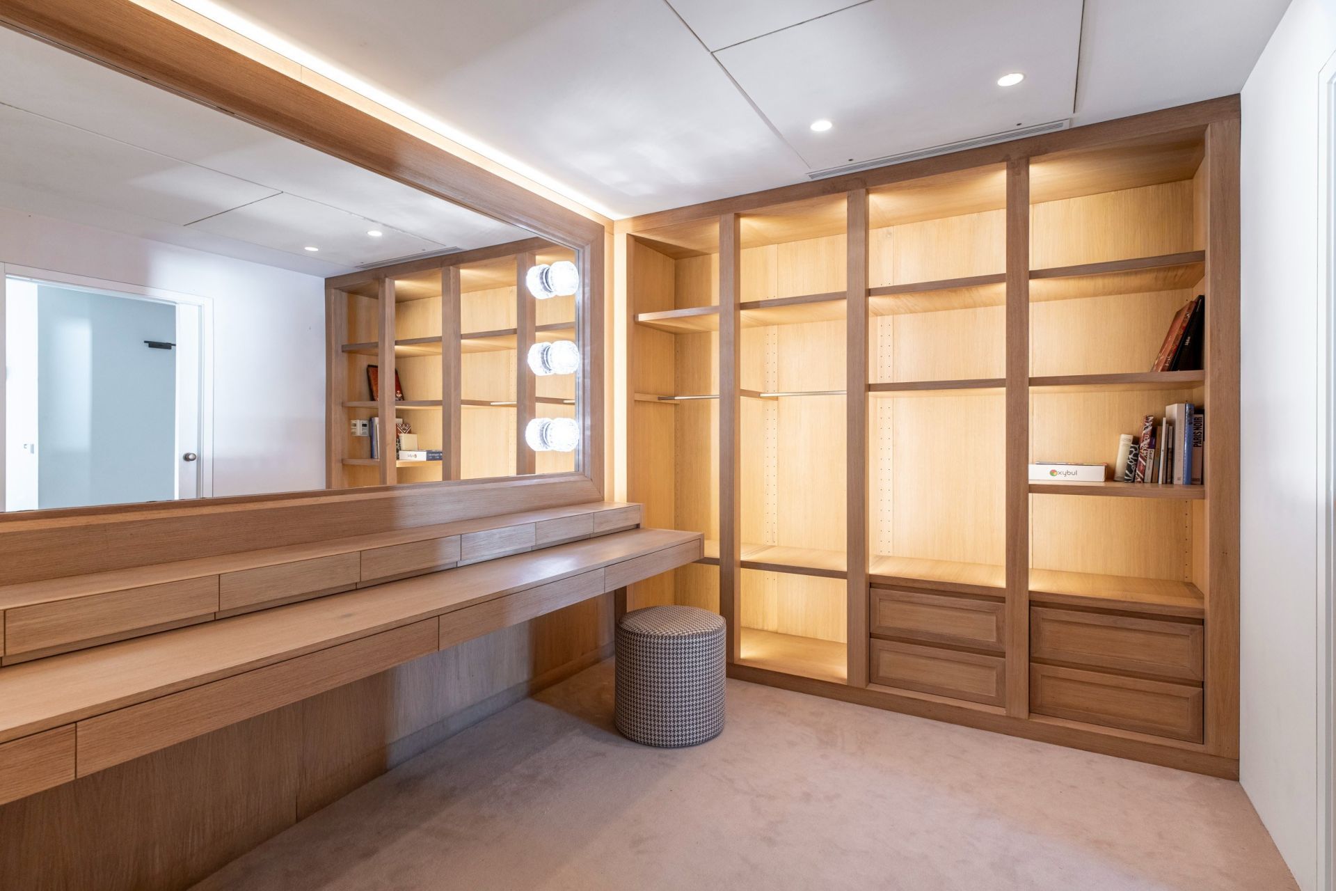 penthouse 9 Rooms for sale on NICE (06000)