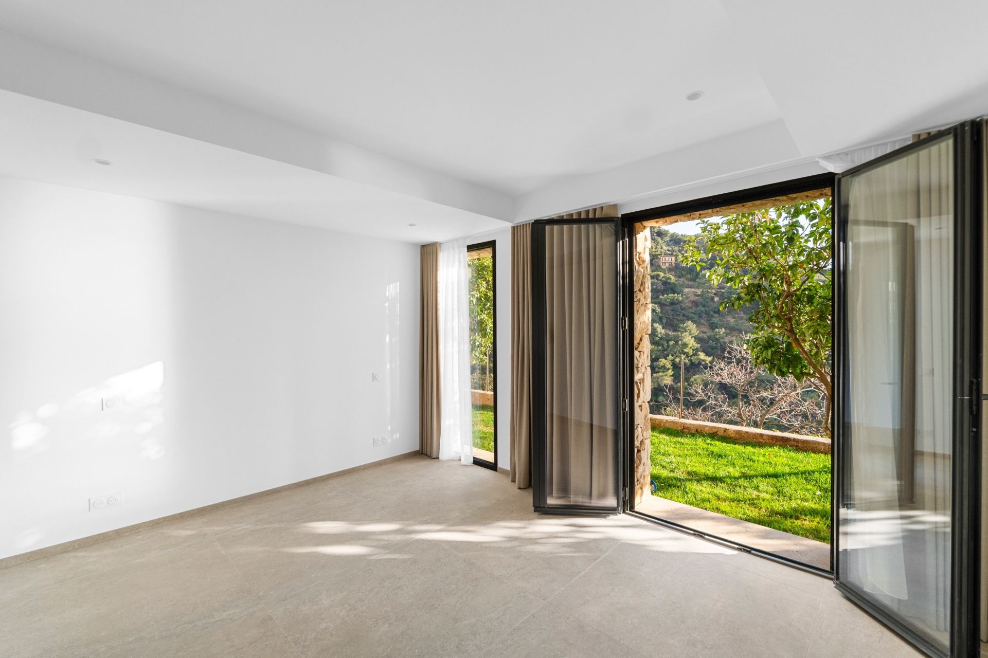 villa 5 Pièces en vente sur ROQUEBRUNE CAP MARTIN (06190)