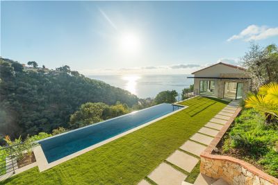 Vente Villa Roquebrune-Cap-Martin 5&nbsp;Pièces 200&nbsp;m²