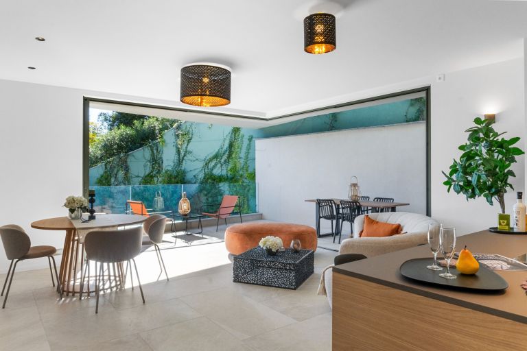 apartment 4 Rooms for sale on LES ADRETS DE L ESTEREL (83600)