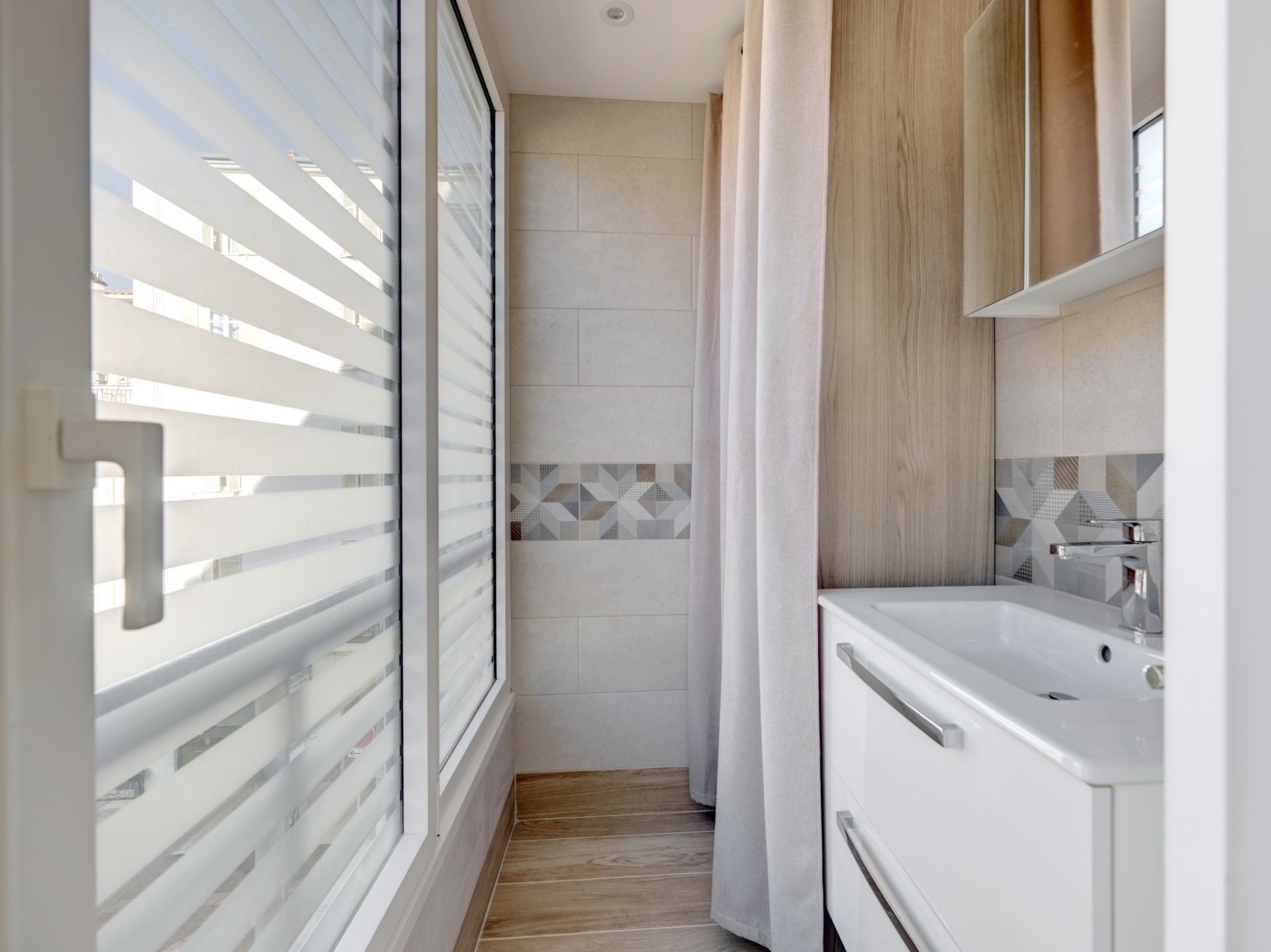 apartment 3 Rooms for sale on CANNES (06400)