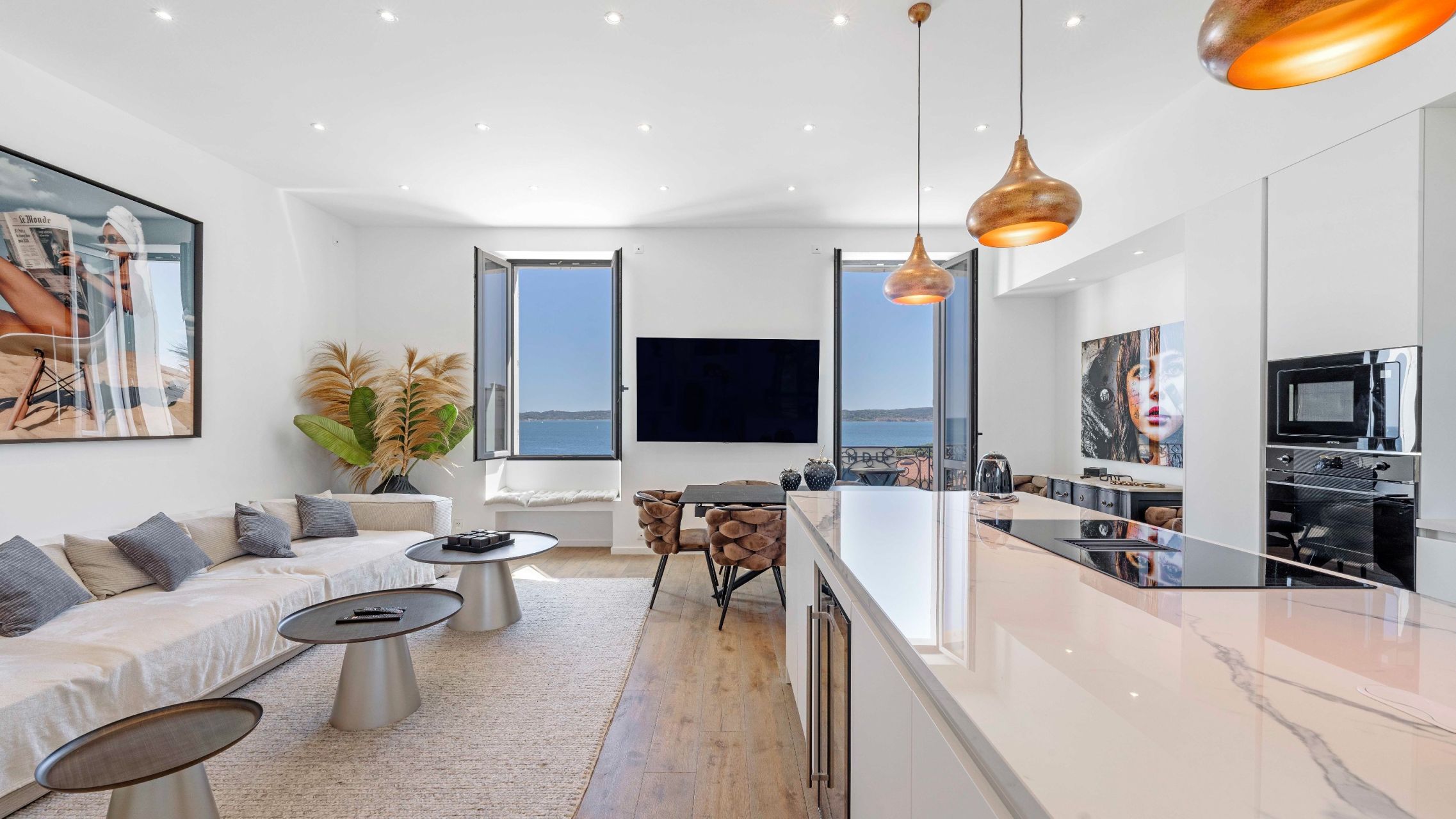 apartment 4 Rooms for sale on STE MAXIME (83120)