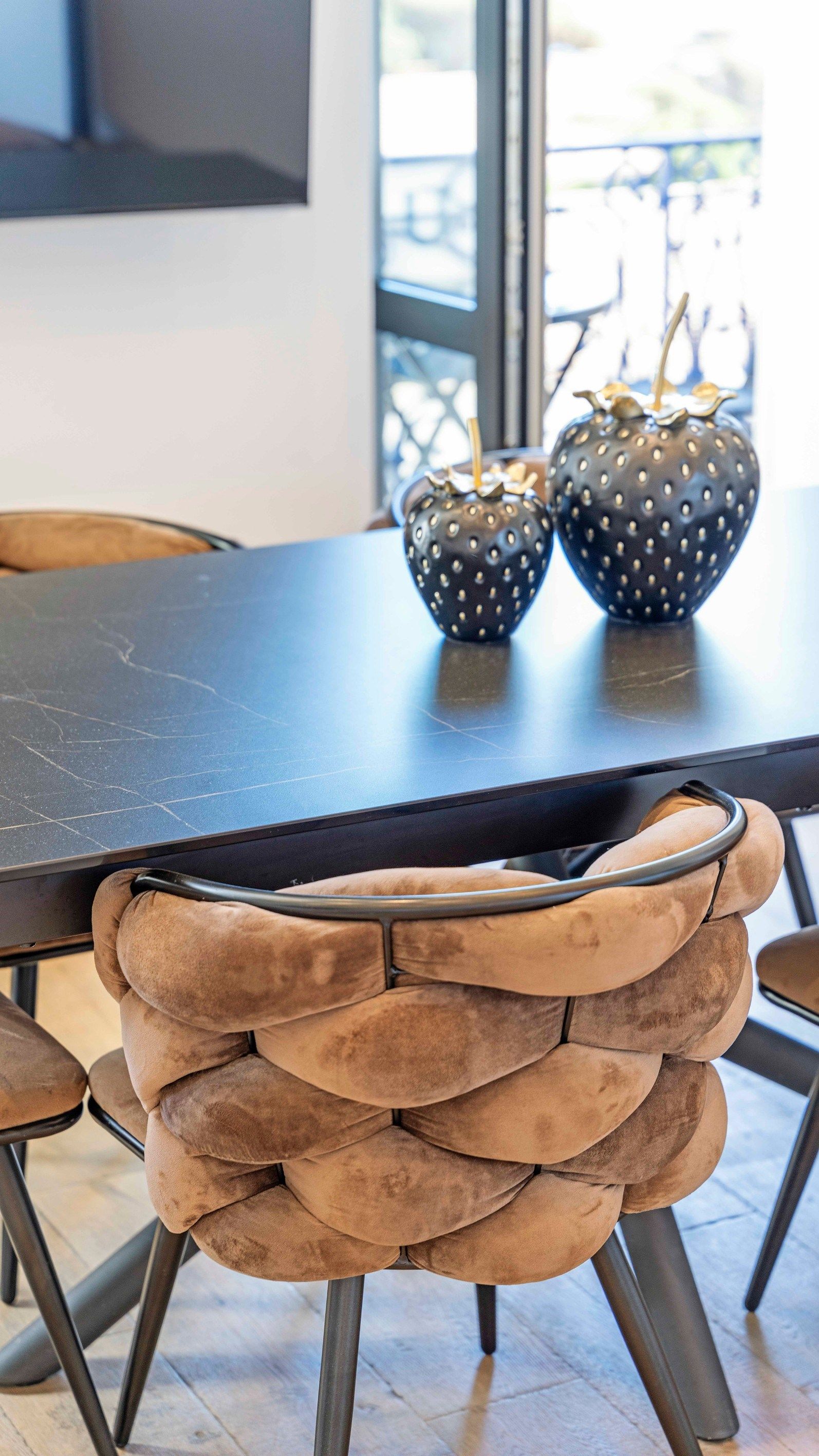 apartment 4 Rooms for sale on STE MAXIME (83120)