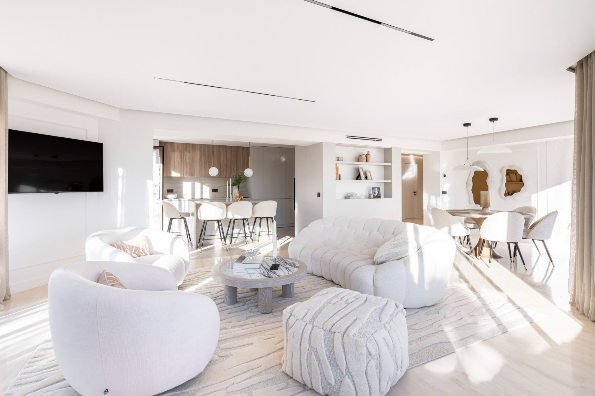 apartment 4 Rooms for sale on NICE (06300)