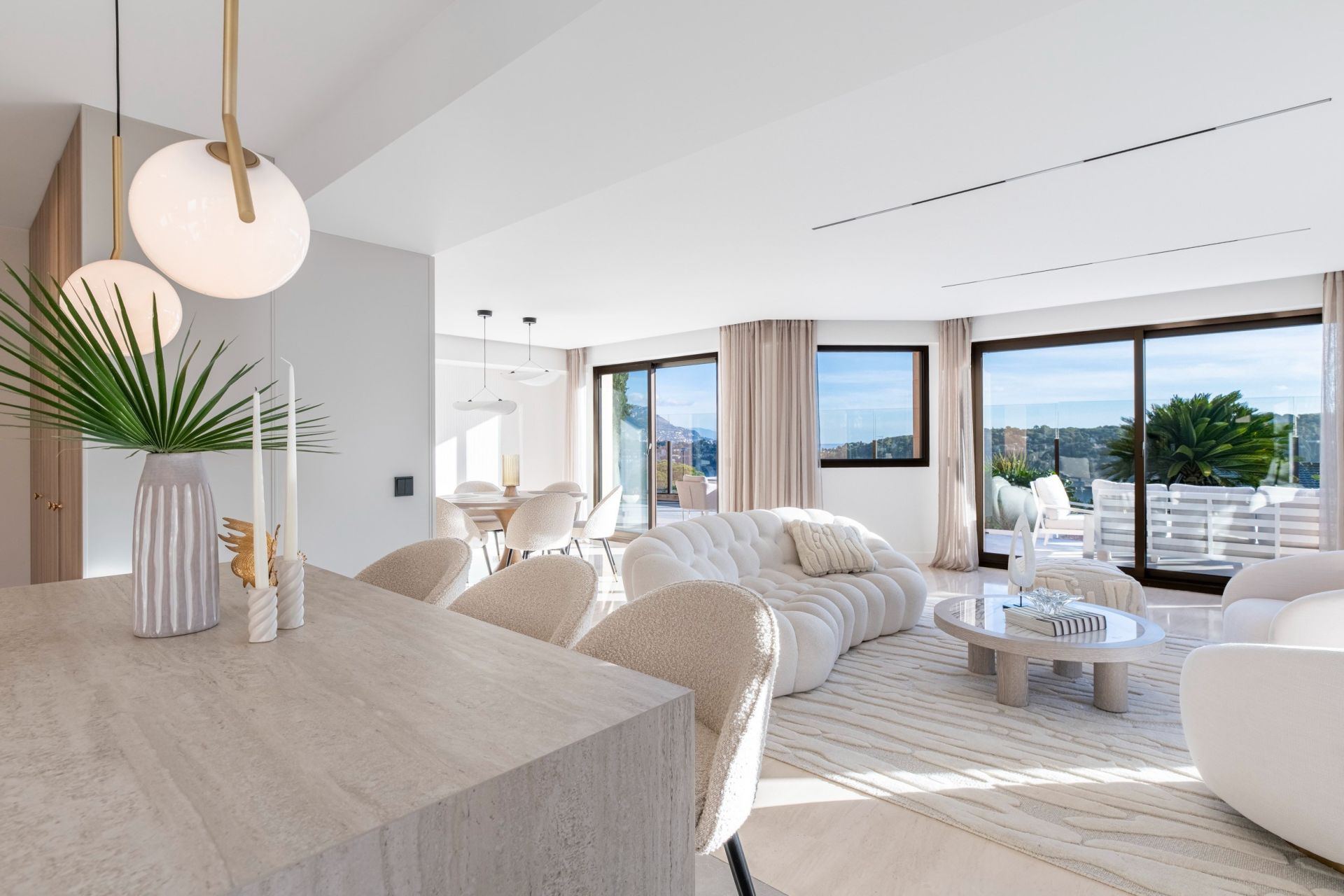 apartment 4 Rooms for sale on NICE (06300)