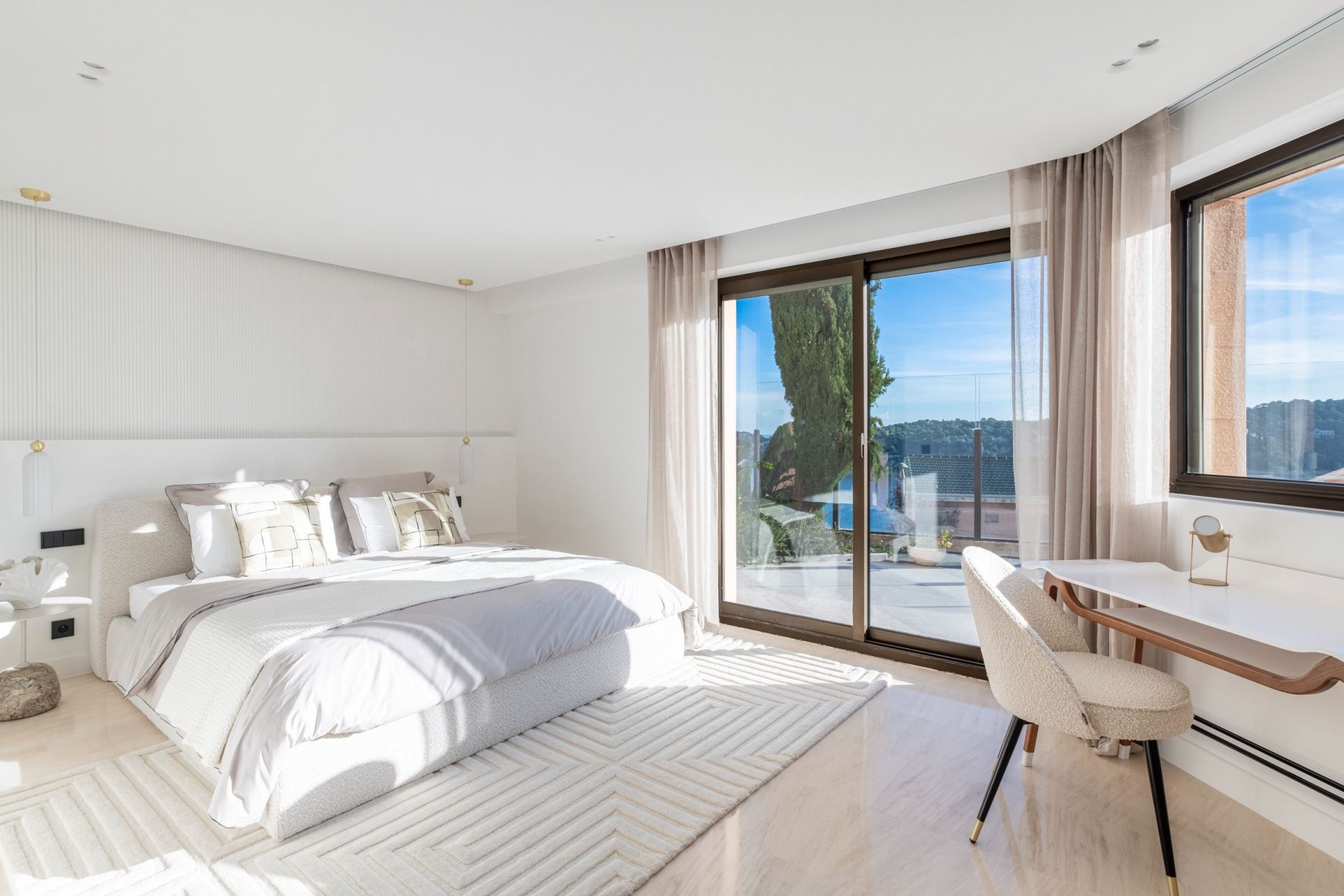 apartment 4 Rooms for sale on NICE (06300)