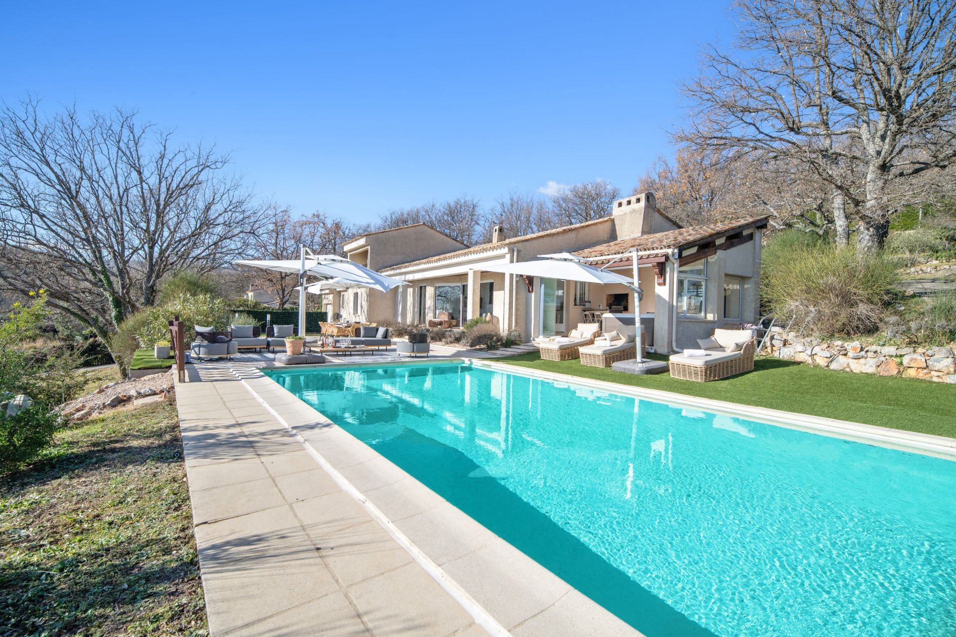 provencal house 5 Rooms for sale on MONS (83440)