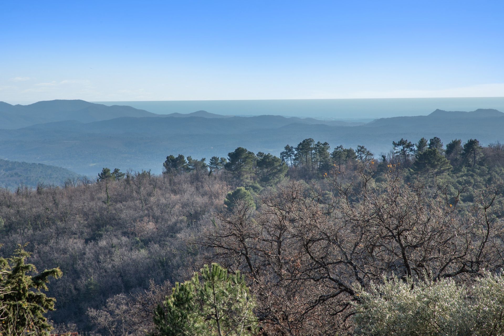 provencal house 5 Rooms for sale on MONS (83440)