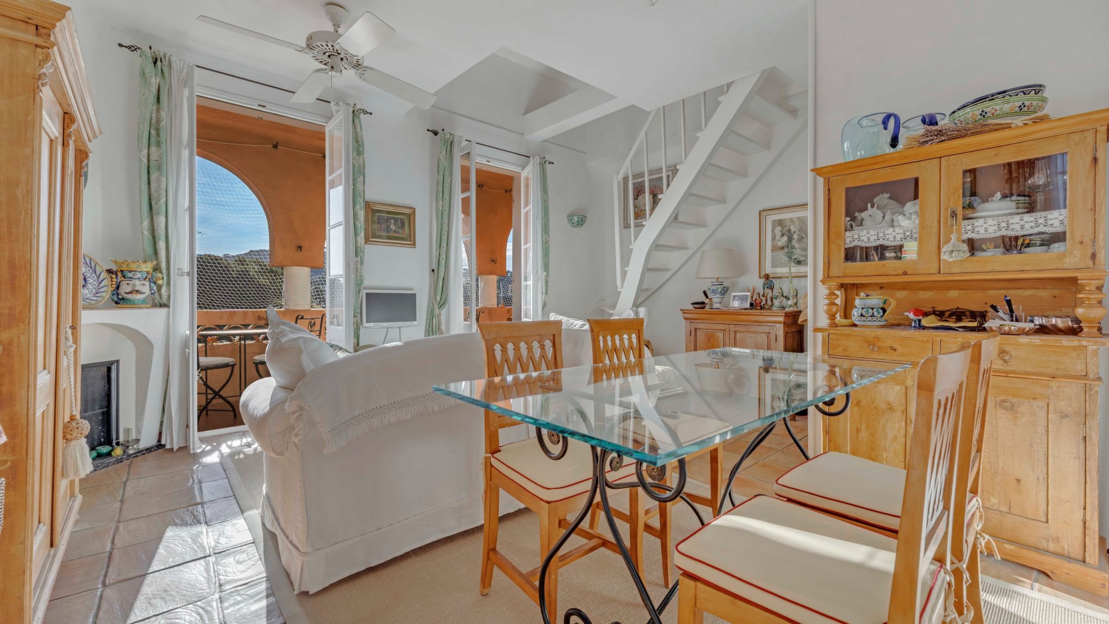 apartment 2 Rooms for sale on ST TROPEZ (83990)