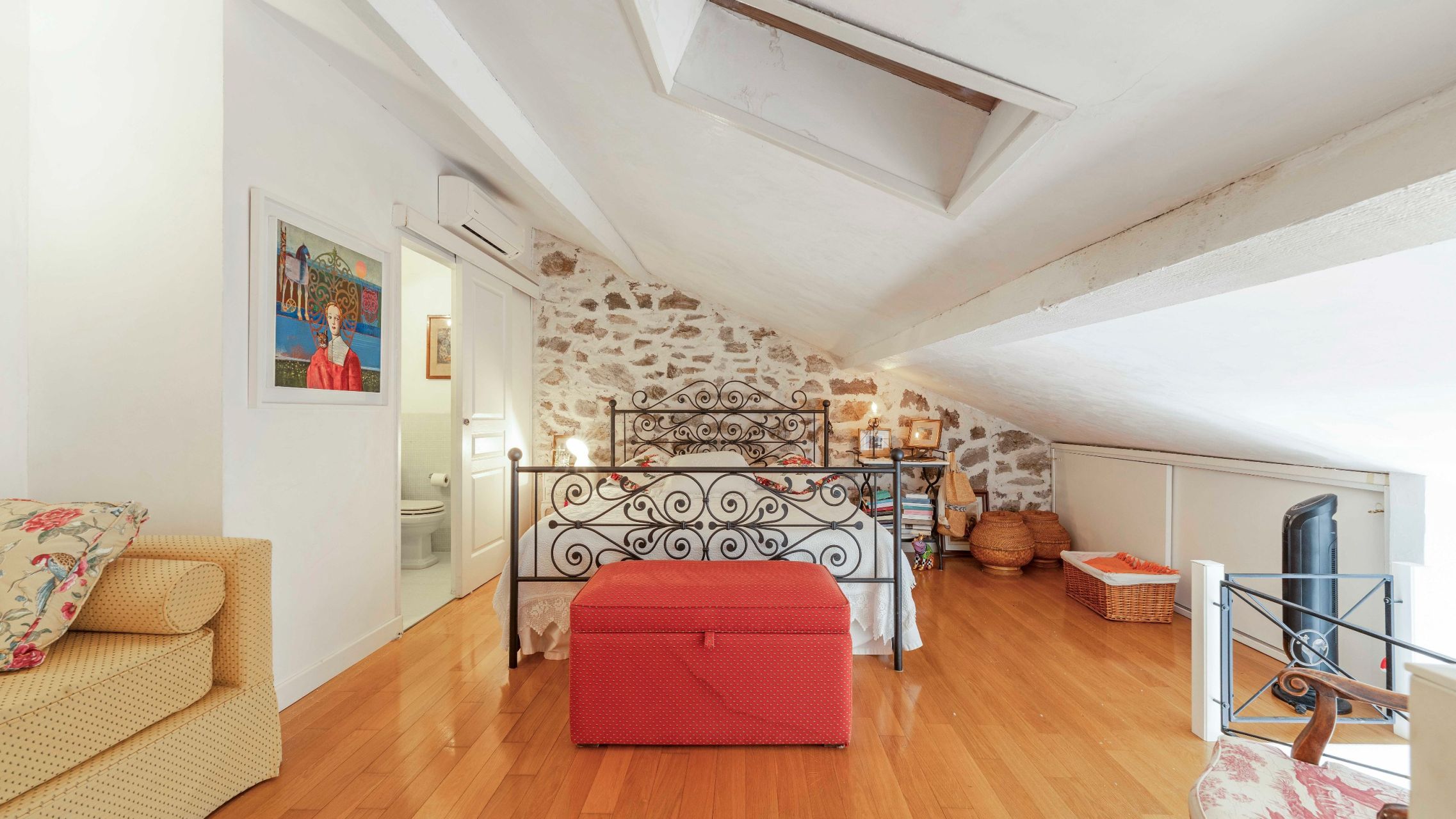 apartment 2 Rooms for sale on ST TROPEZ (83990)