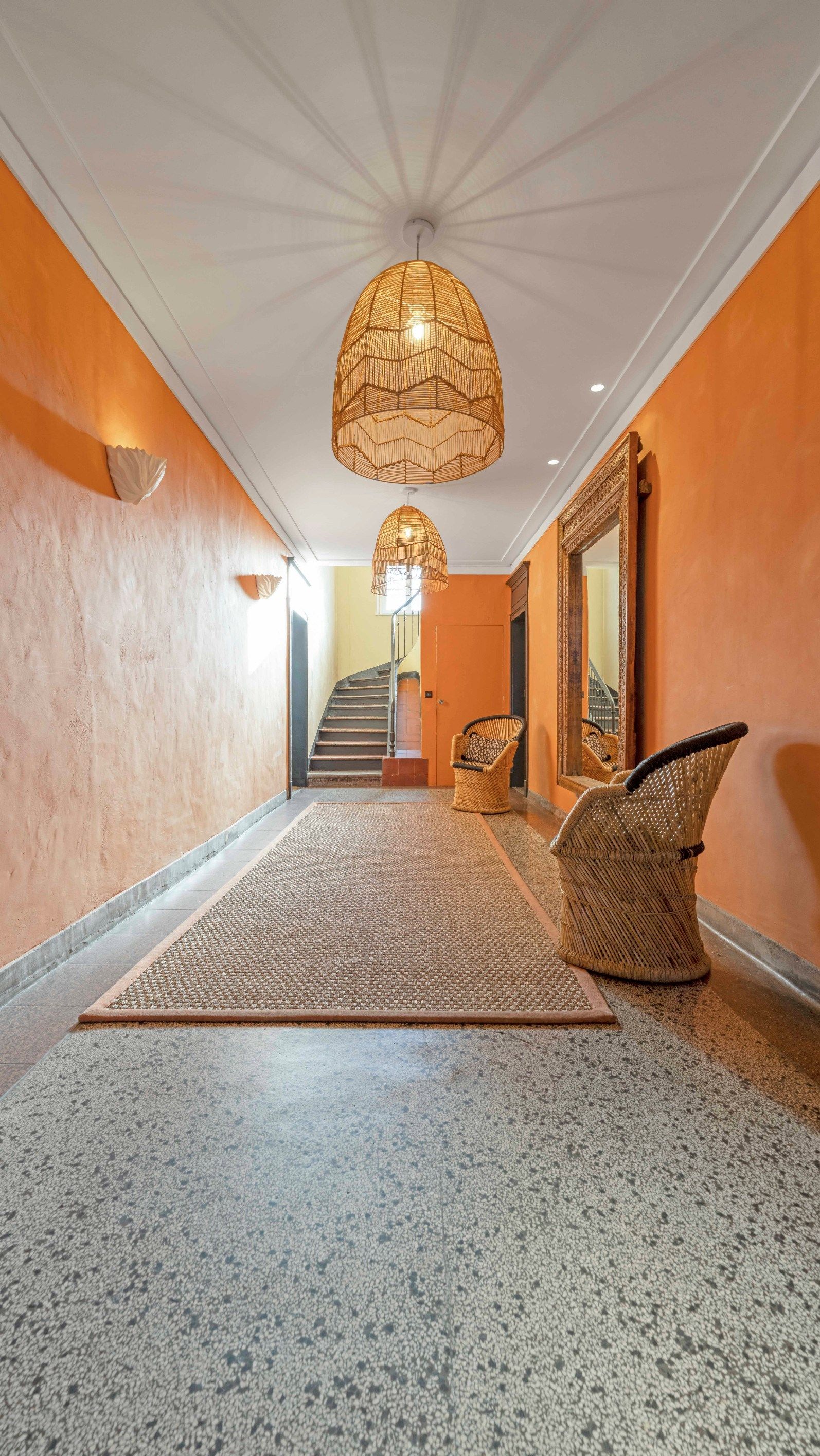 apartment 2 Rooms for sale on ST TROPEZ (83990)