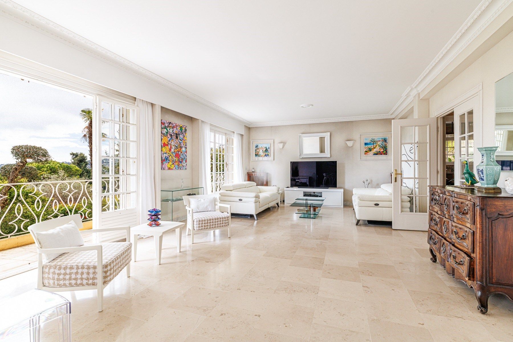 villa 10 Rooms for sale on NICE (06000)