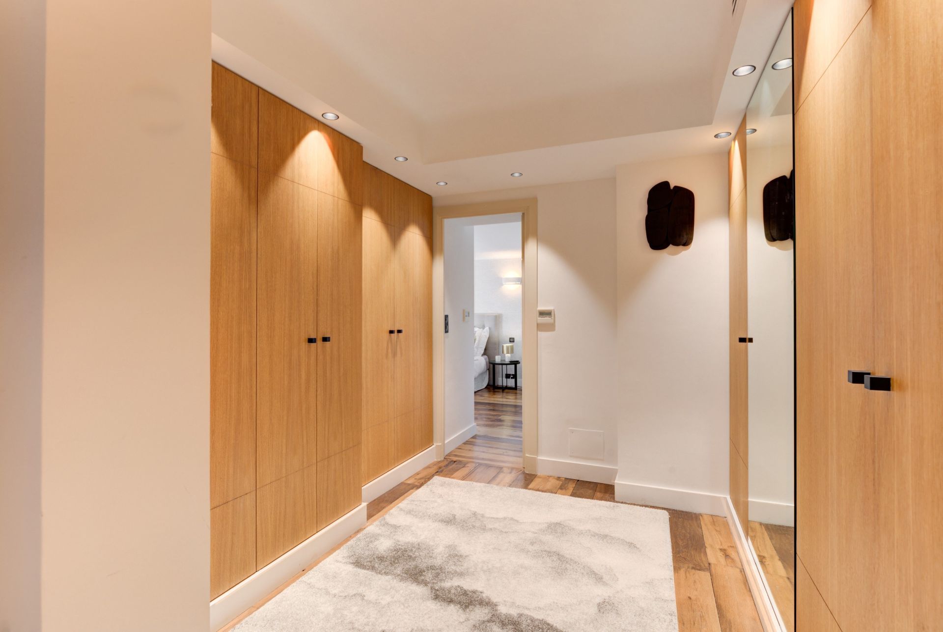 villa 7 Rooms for sale on CANNES (06400)